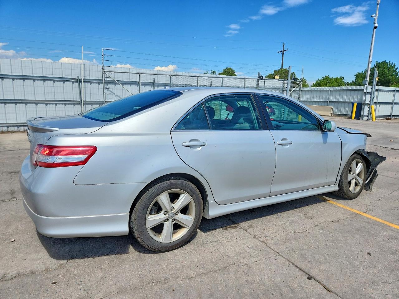 2011 Toyota Camry Se Серебряный vin: 4T1BF3EK9BU748708