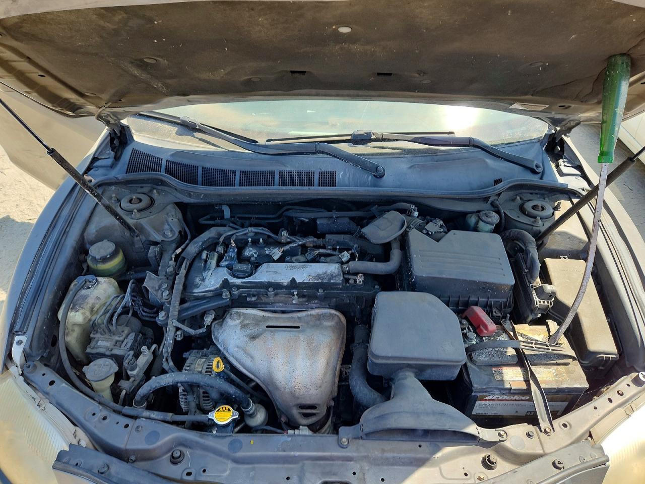 2010 Toyota Camry Le Gray vin: 4T1BF3EKXAU006963