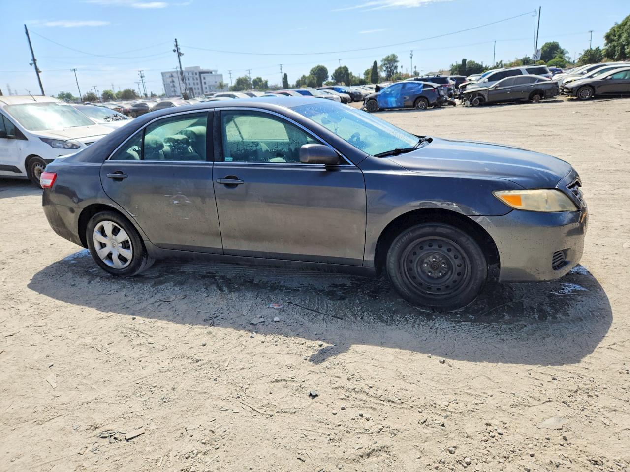 2010 Toyota Camry Le Gray vin: 4T1BF3EKXAU006963