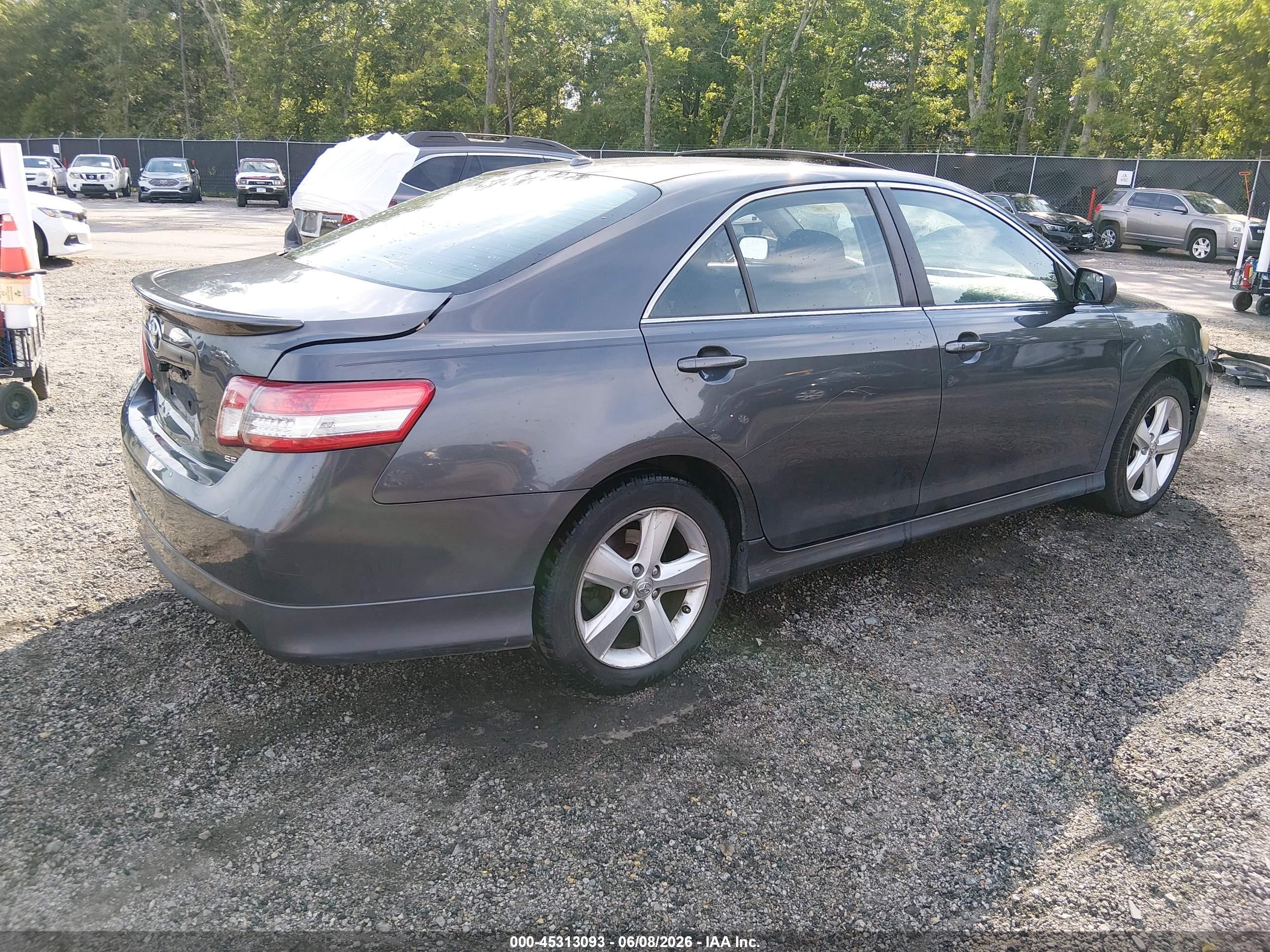 2010 Toyota Camry Se Gray vin: 4T1BF3EKXAU022984