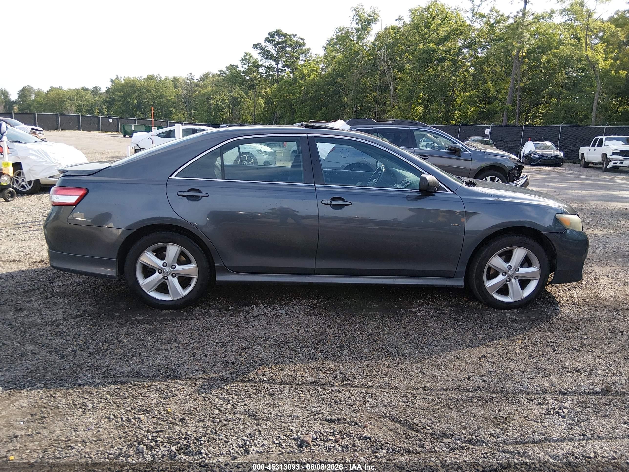 2010 Toyota Camry Se Gray vin: 4T1BF3EKXAU022984