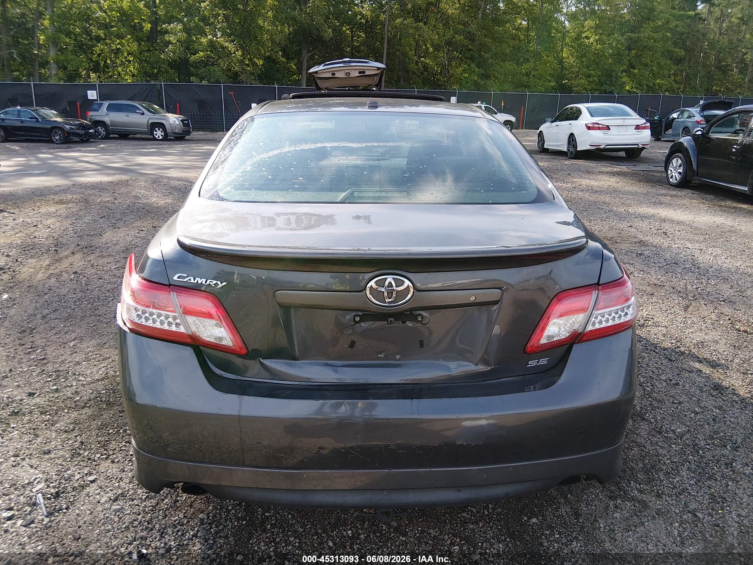 2010 Toyota Camry Se Gray vin: 4T1BF3EKXAU022984