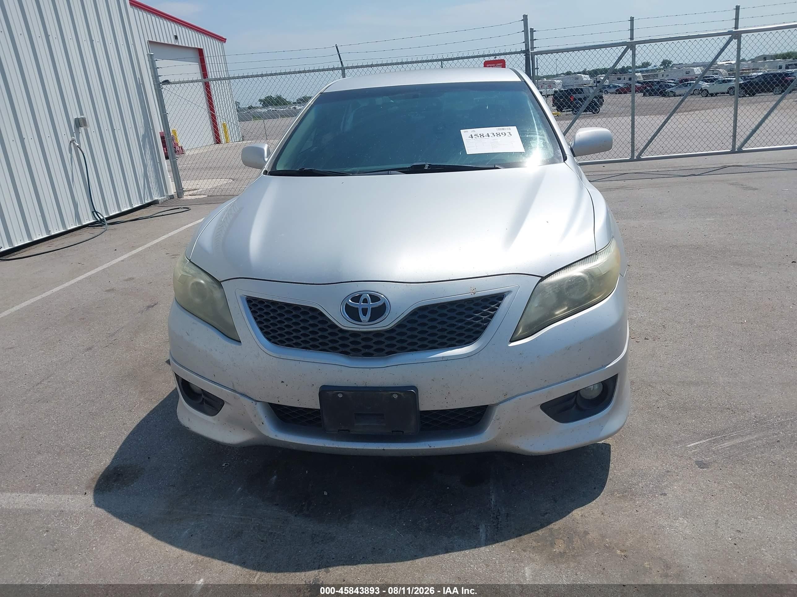 2010 Toyota Camry Se Silver vin: 4T1BF3EKXAU038795