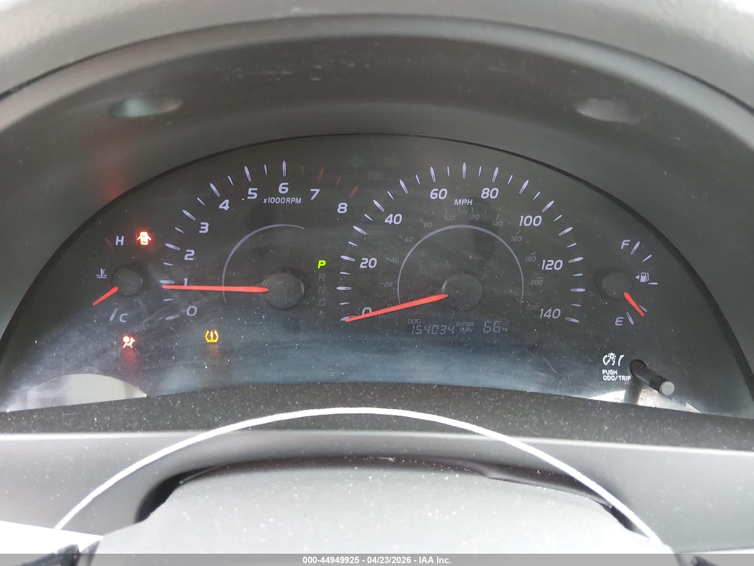 2010 Toyota Camry Le Gray vin: 4T1BF3EKXAU049540