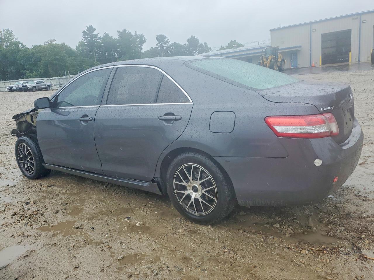 2010 Toyota Camry Le Gray vin: 4T1BF3EKXAU062269