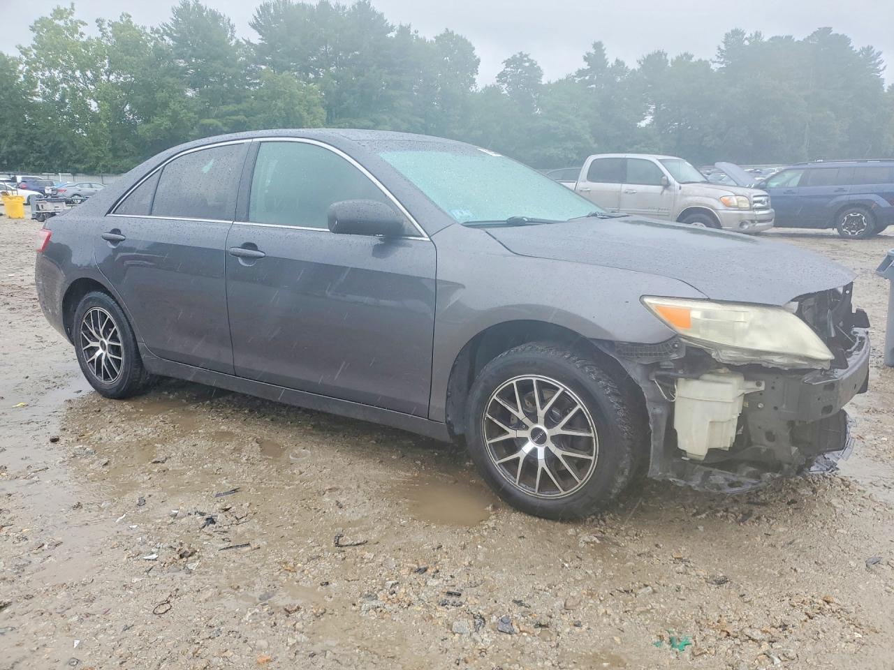 2010 Toyota Camry Le Gray vin: 4T1BF3EKXAU062269