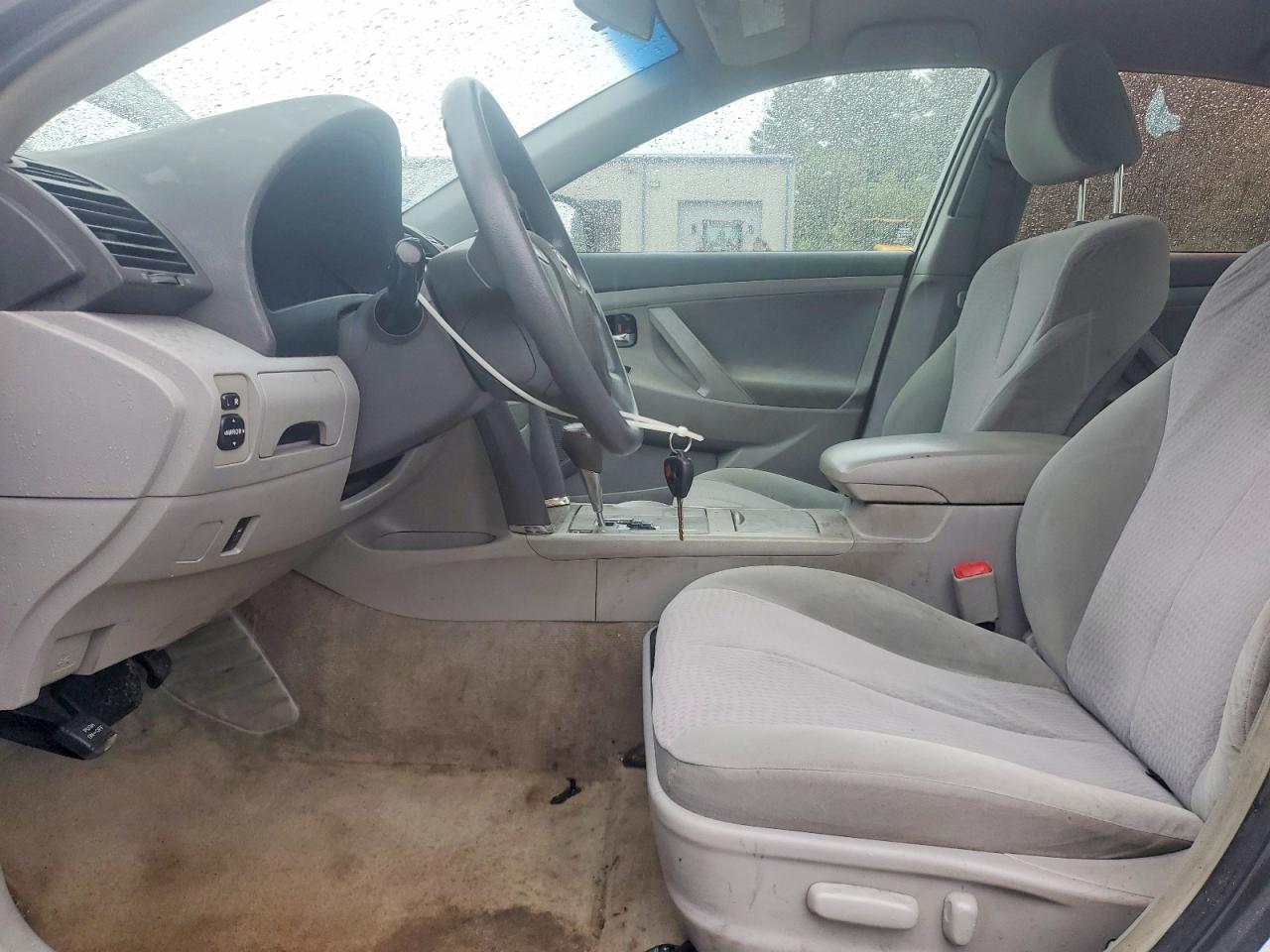 2010 Toyota Camry Le Gray vin: 4T1BF3EKXAU062269