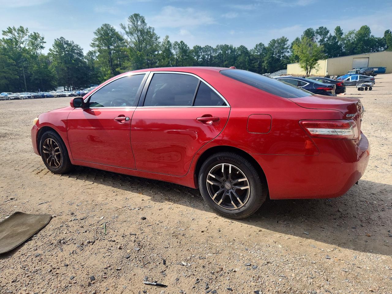 2010 Toyota Camry Le Red vin: 4T1BF3EKXAU069349