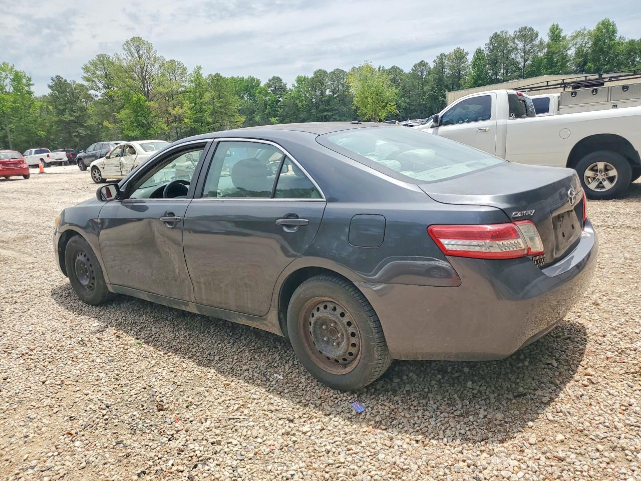 2010 Toyota Camry Le Gray vin: 4T1BF3EKXAU077774