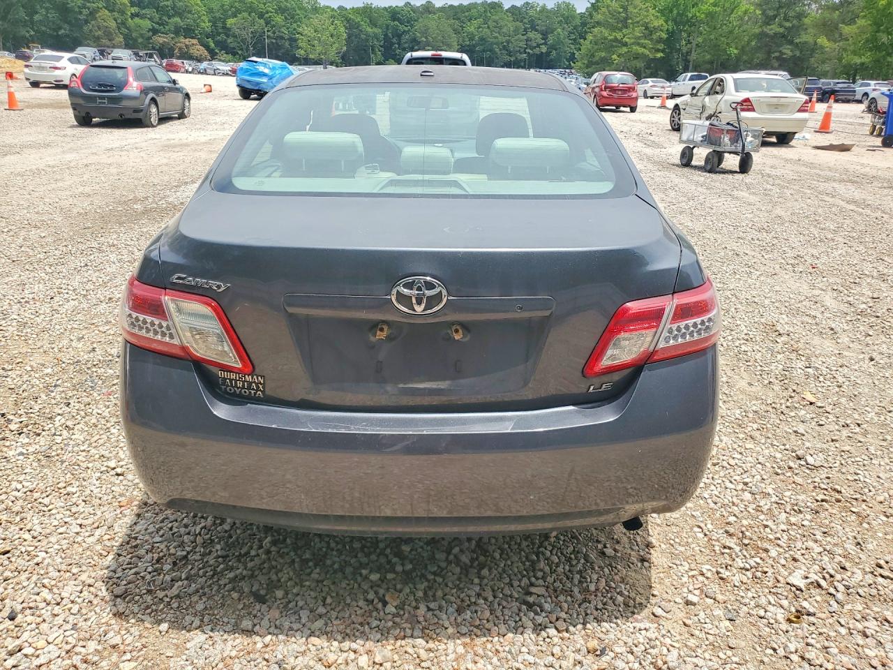 2010 Toyota Camry Le Gray vin: 4T1BF3EKXAU077774