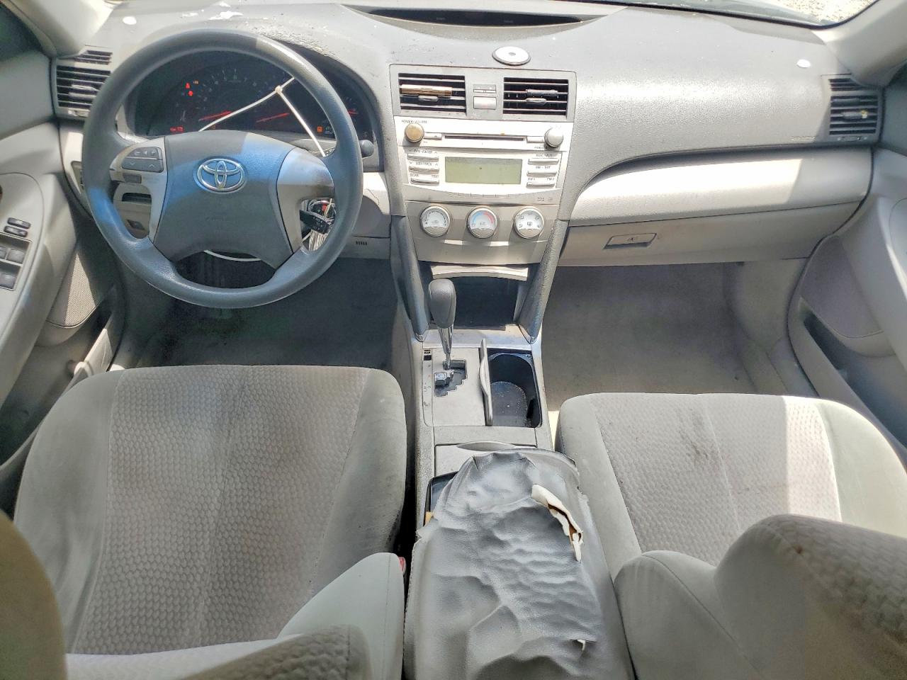 2010 Toyota Camry Le Gray vin: 4T1BF3EKXAU077774