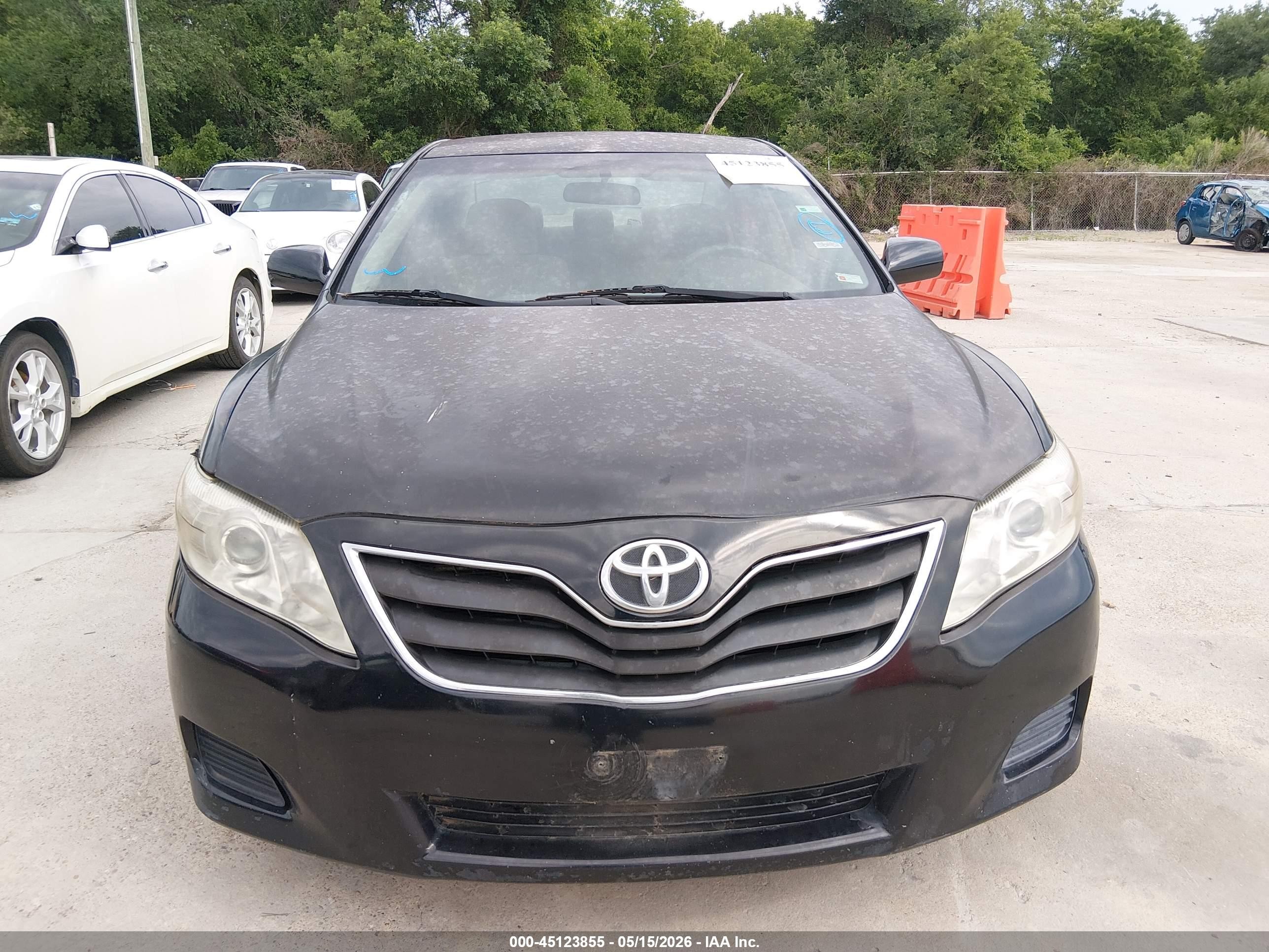 2010 Toyota Camry Le Black vin: 4T1BF3EKXAU095613