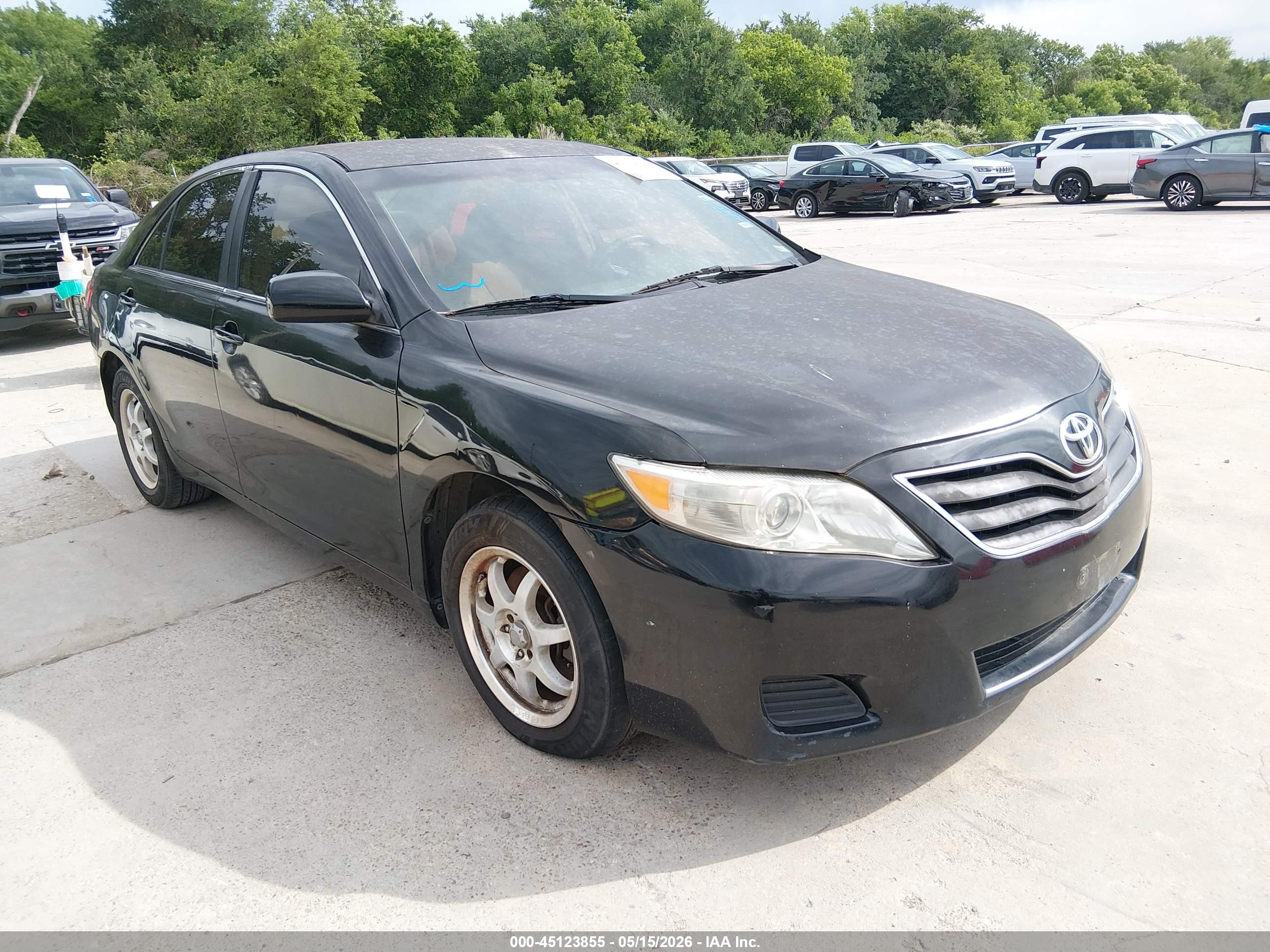 2010 Toyota Camry Le Black vin: 4T1BF3EKXAU095613