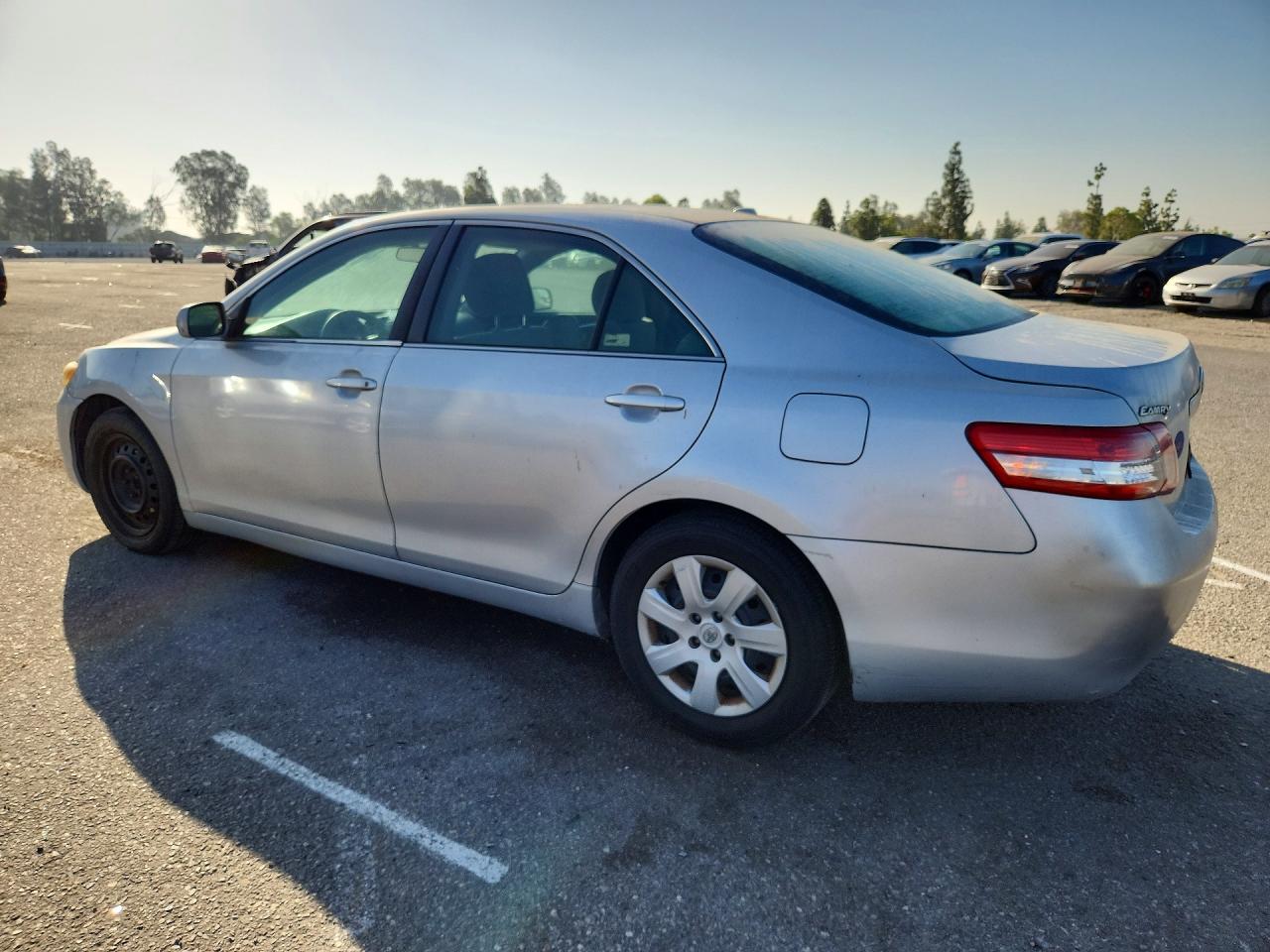 2010 Toyota Camry Base Silver vin: 4T1BF3EKXAU538746