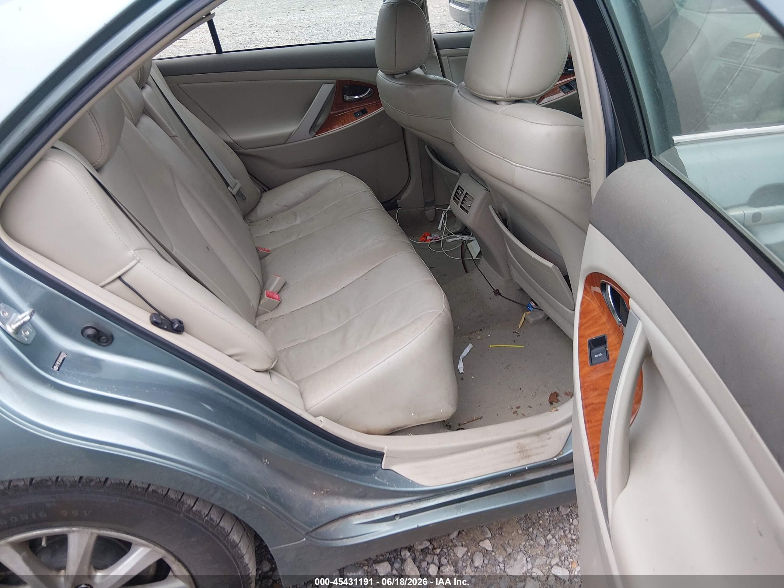 2010 Toyota Camry Xle Teal vin: 4T1BF3EKXAU562870