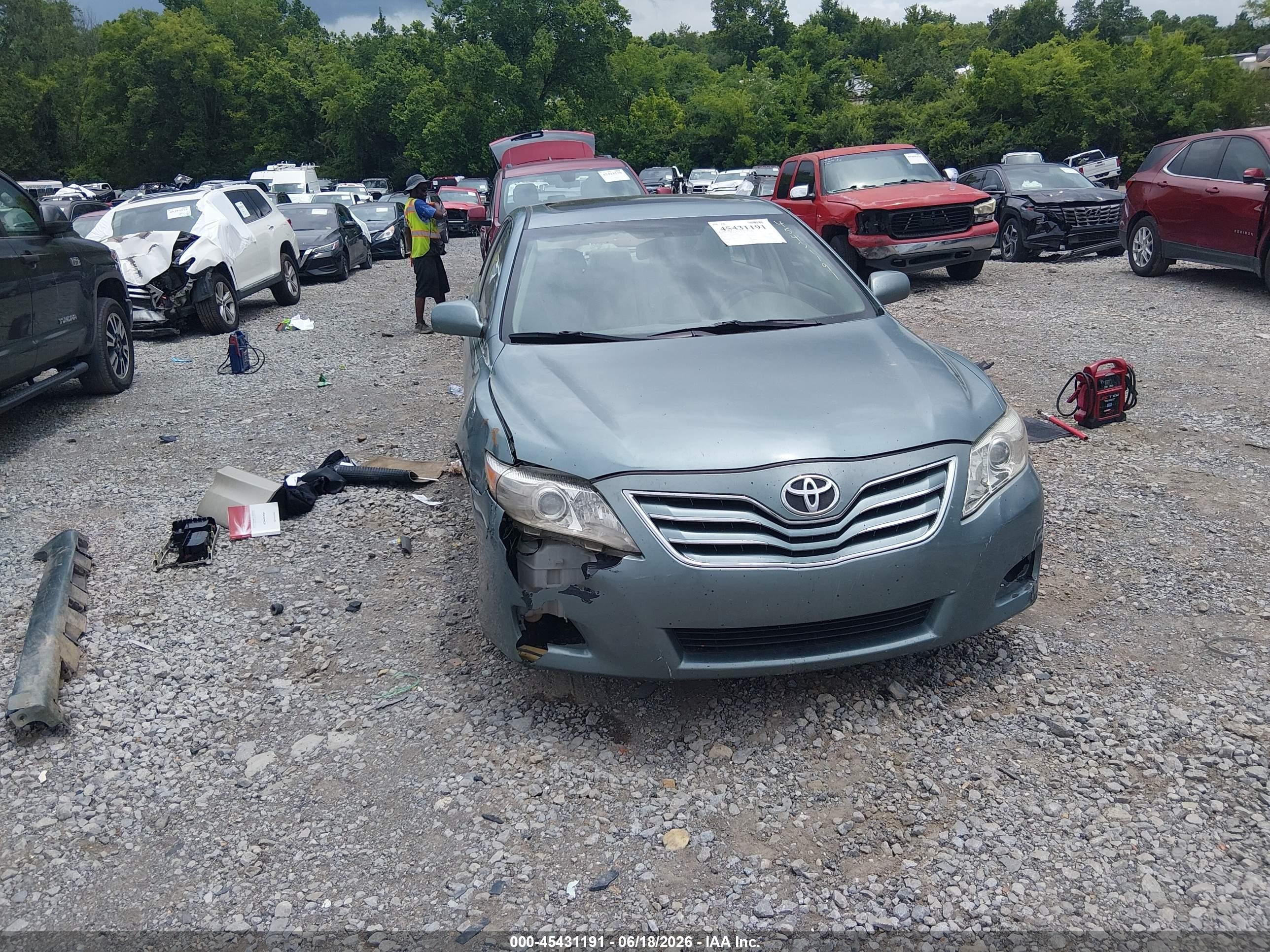 2010 Toyota Camry Xle Teal vin: 4T1BF3EKXAU562870