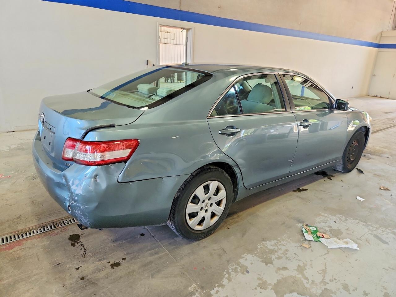 2010 Toyota Camry Le Бирюзовый vin: 4T1BF3EKXAU566305