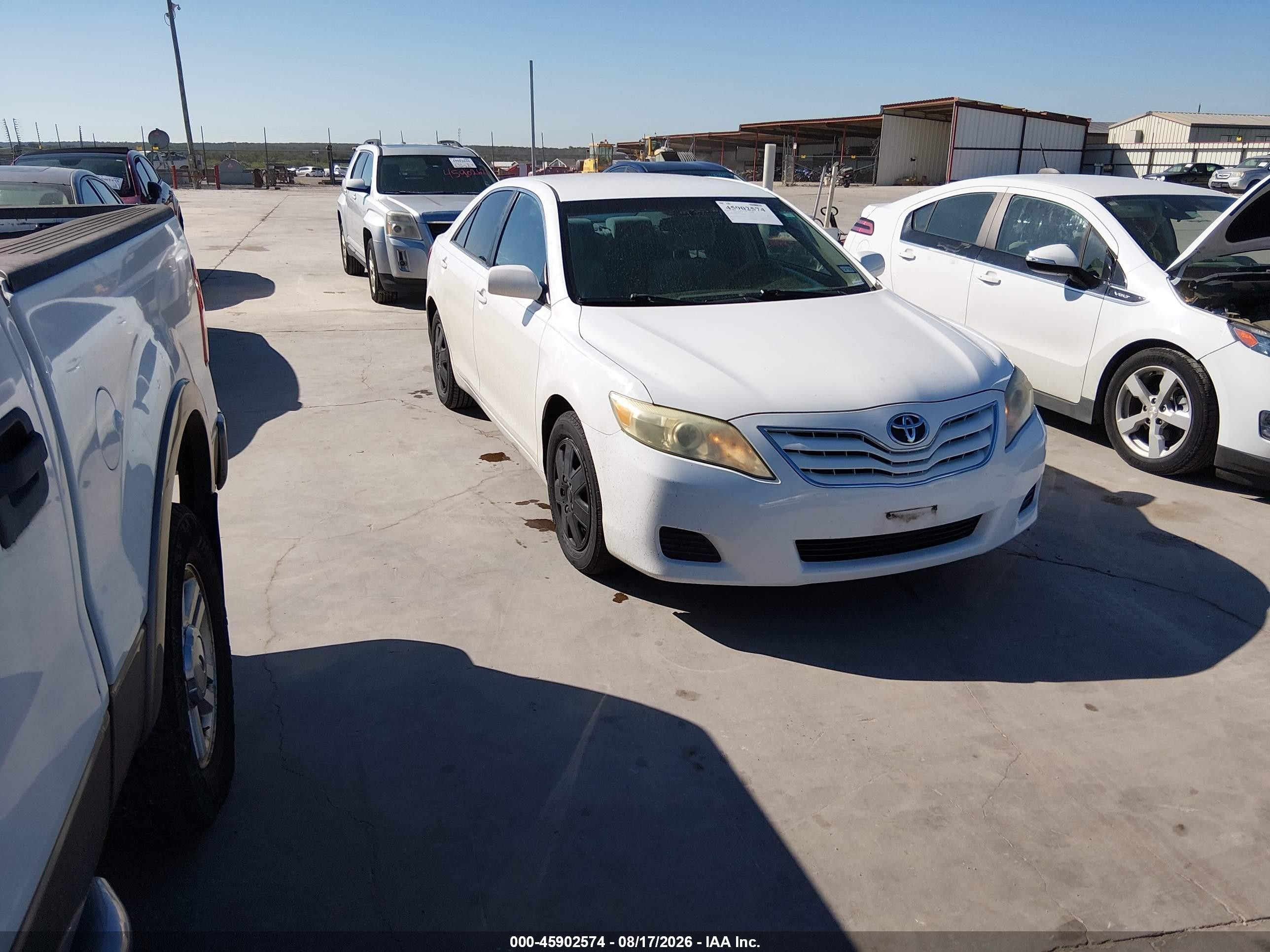 2010 Toyota Camry   Белый vin: 4T1BF3EKXAU570743