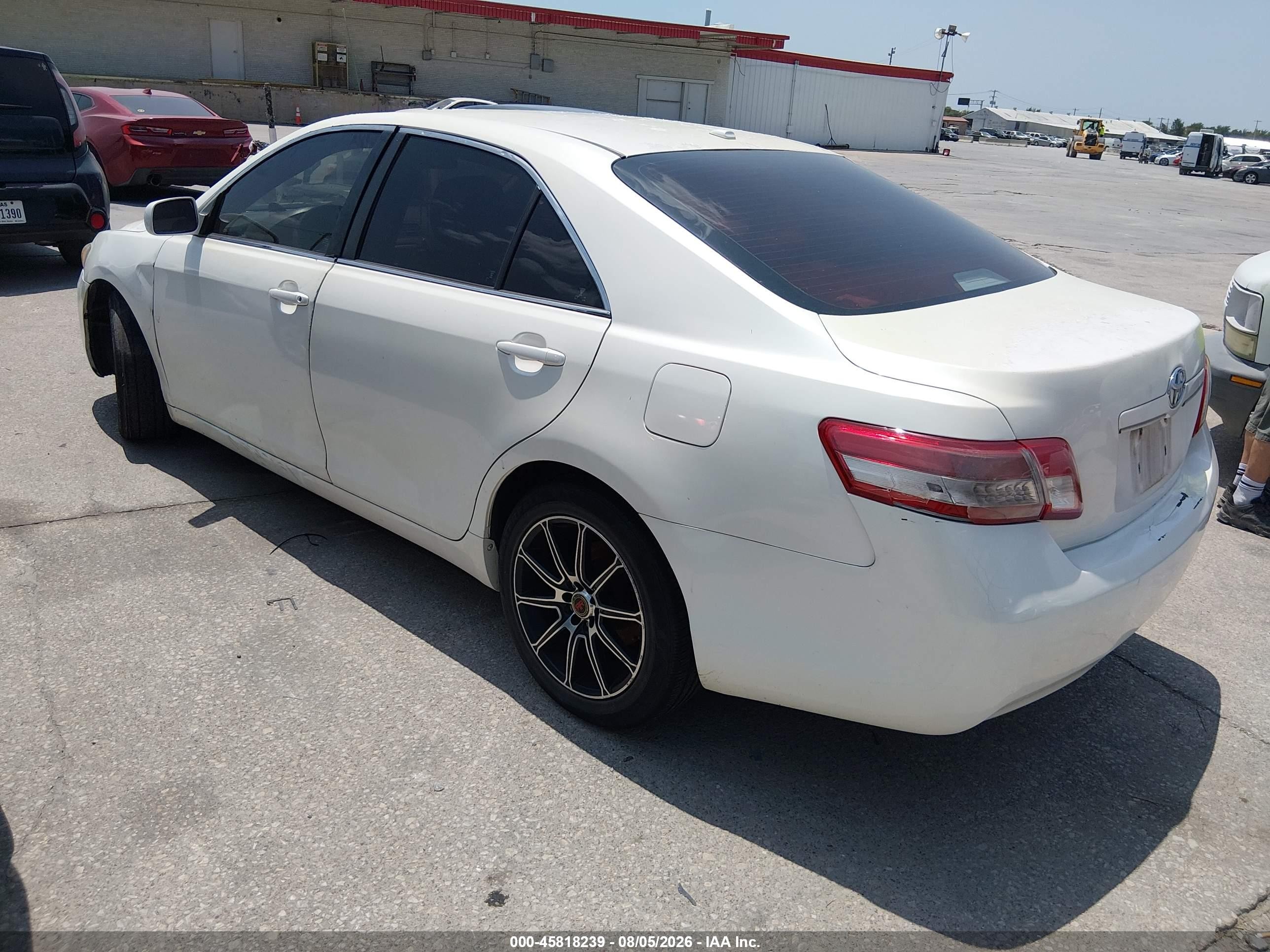 2010 Toyota Camry Le White vin: 4T1BF3EKXAU580883