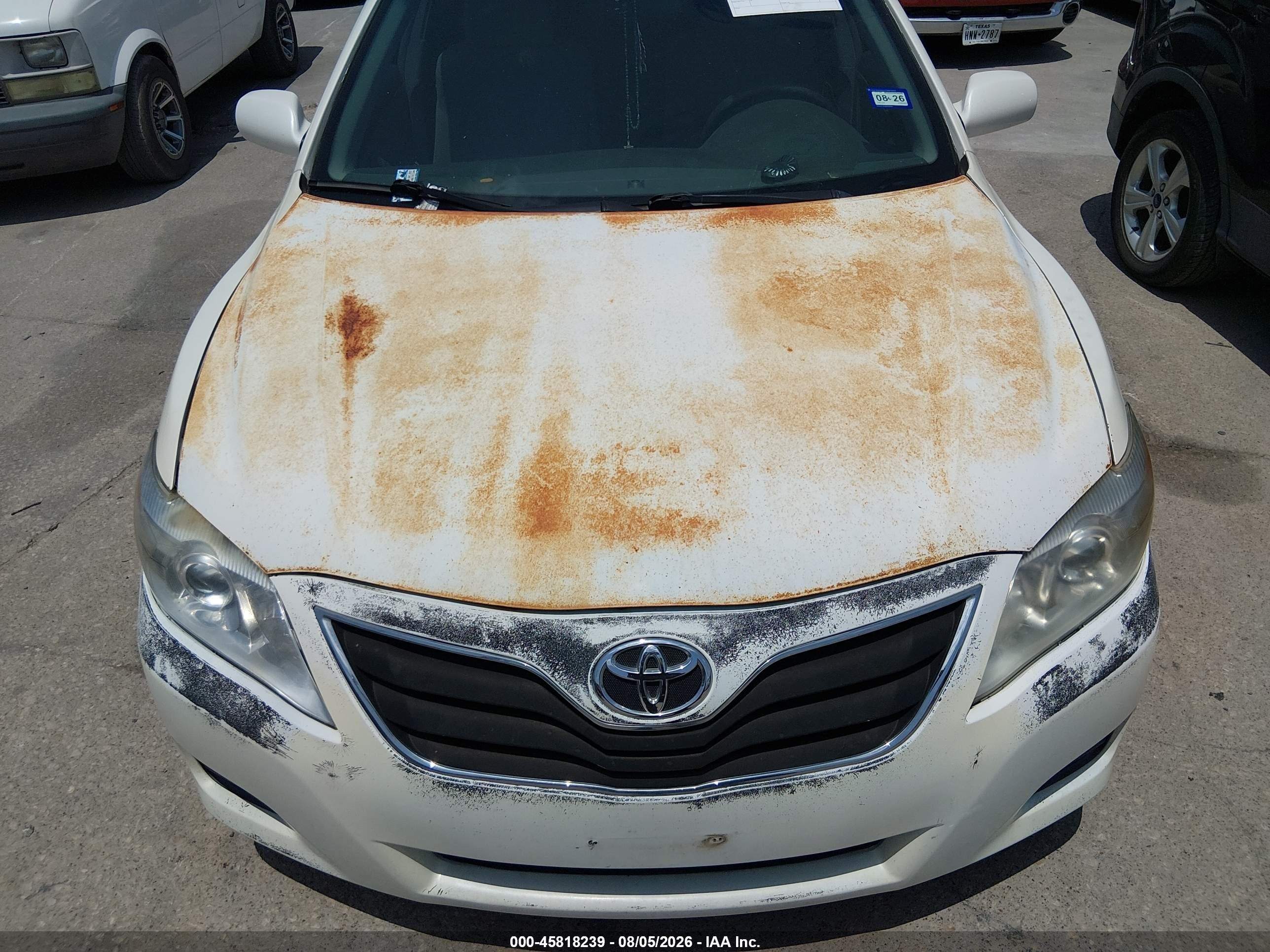 2010 Toyota Camry Le White vin: 4T1BF3EKXAU580883