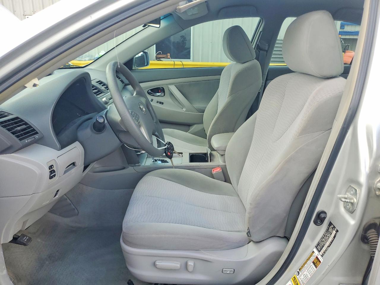 2011 Toyota Camry Le Серебряный vin: 4T1BF3EKXBU123380