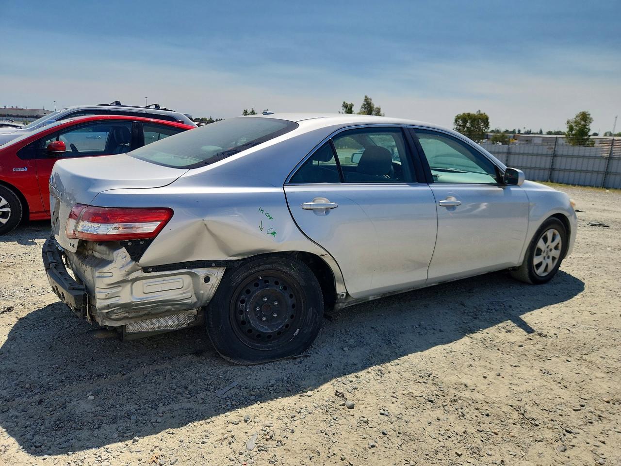 2011 Toyota Camry Le Silver vin: 4T1BF3EKXBU134735