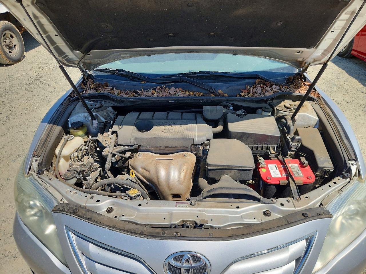 2011 Toyota Camry Le Silver vin: 4T1BF3EKXBU134735