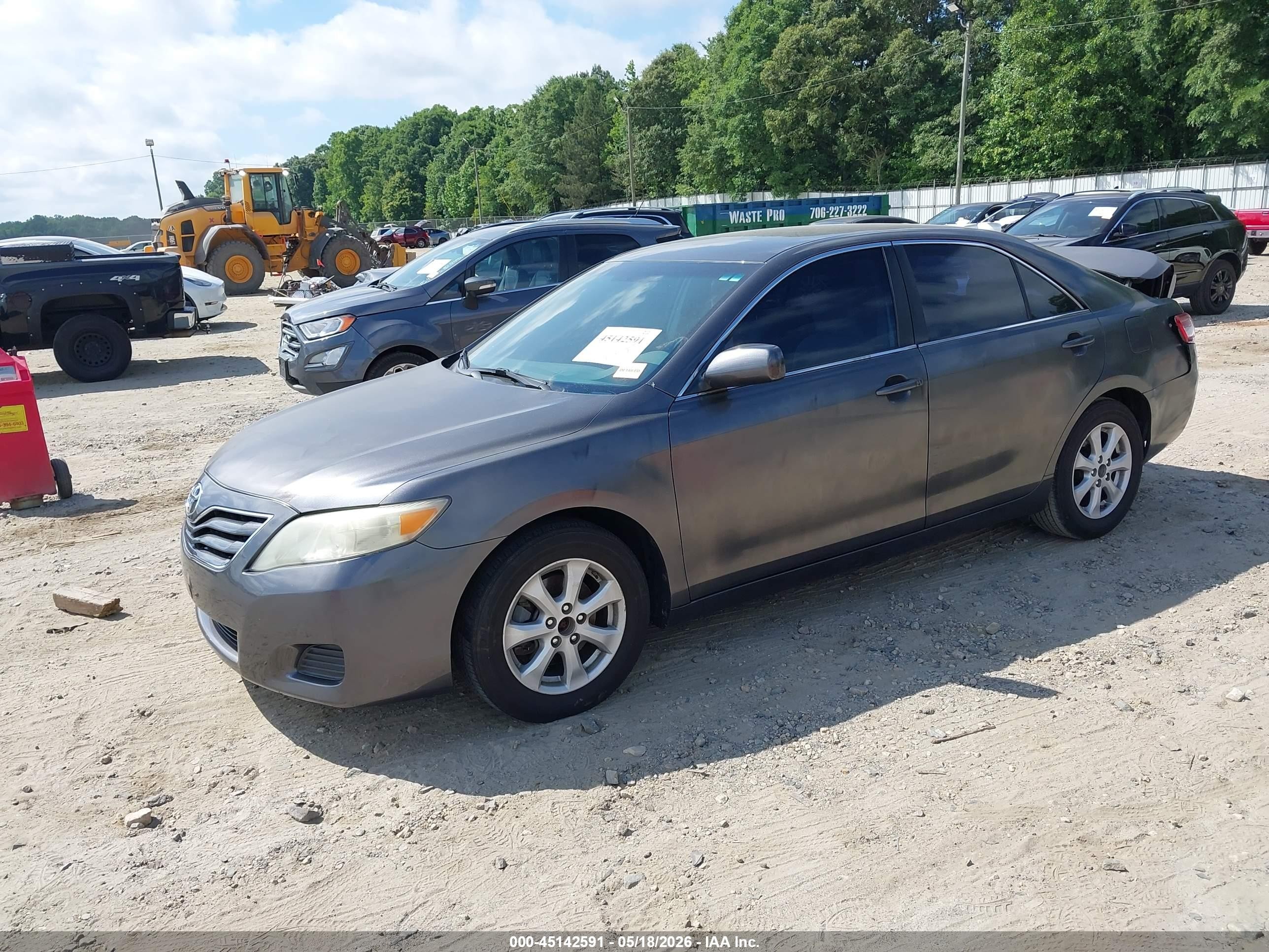 2011 Toyota Camry Le Gray vin: 4T1BF3EKXBU161871