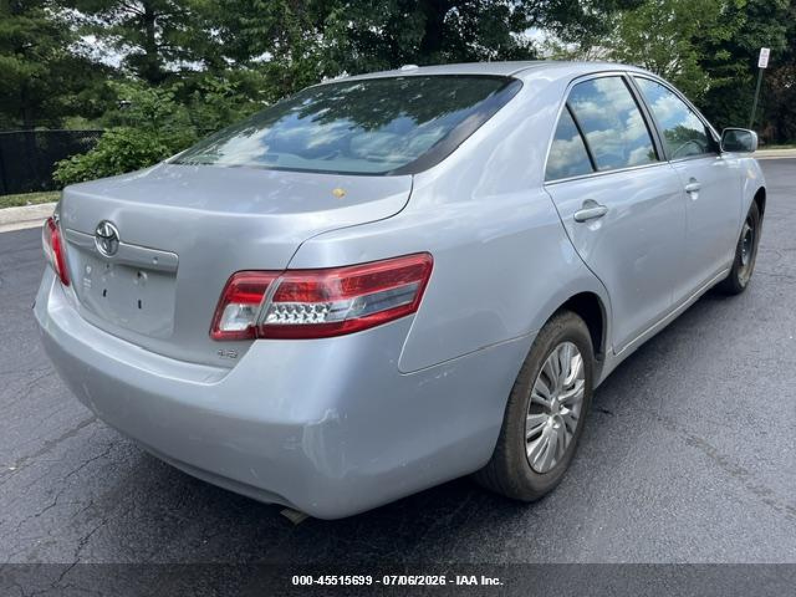 2011 Toyota Camry Le Silver vin: 4T1BF3EKXBU163636