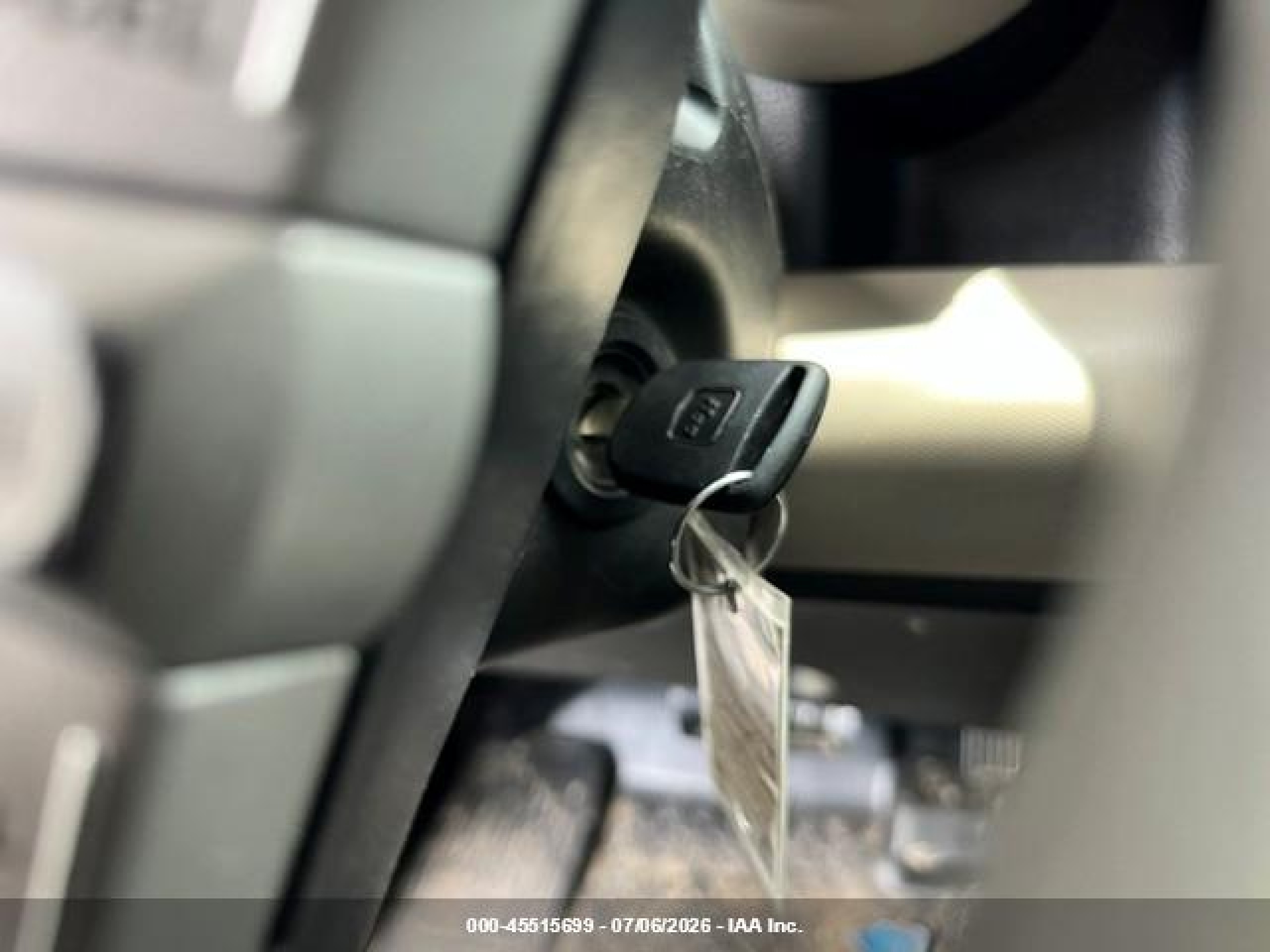 2011 Toyota Camry Le Silver vin: 4T1BF3EKXBU163636