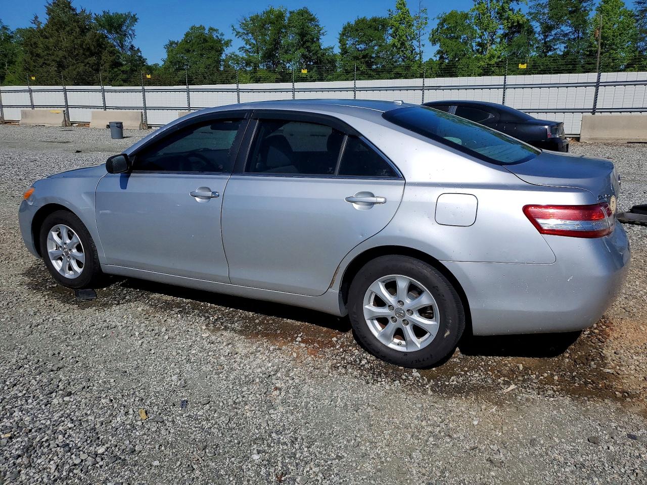 2011 Toyota Camry Le Silver vin: 4T1BF3EKXBU178590