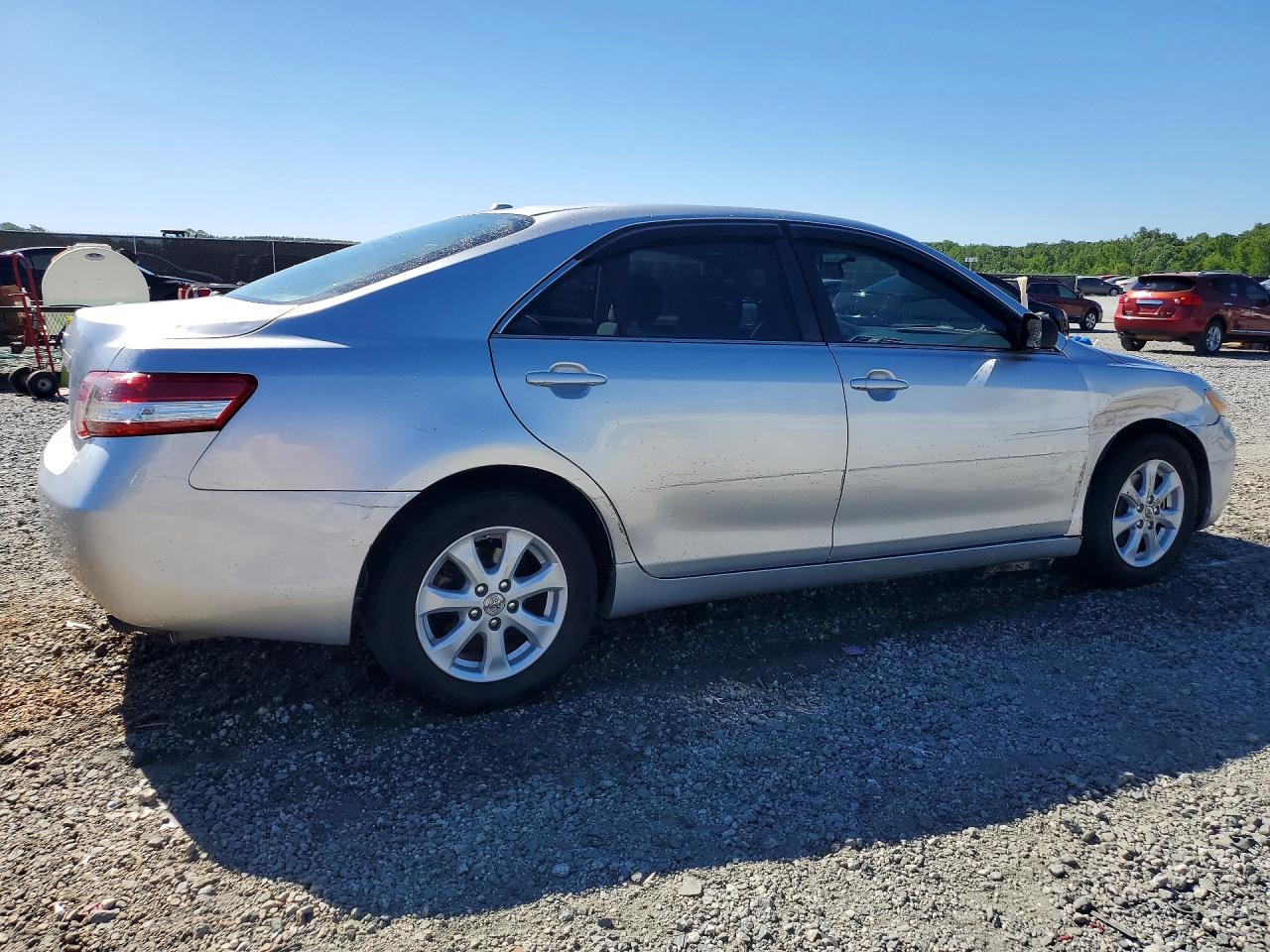 2011 Toyota Camry Le Silver vin: 4T1BF3EKXBU178590