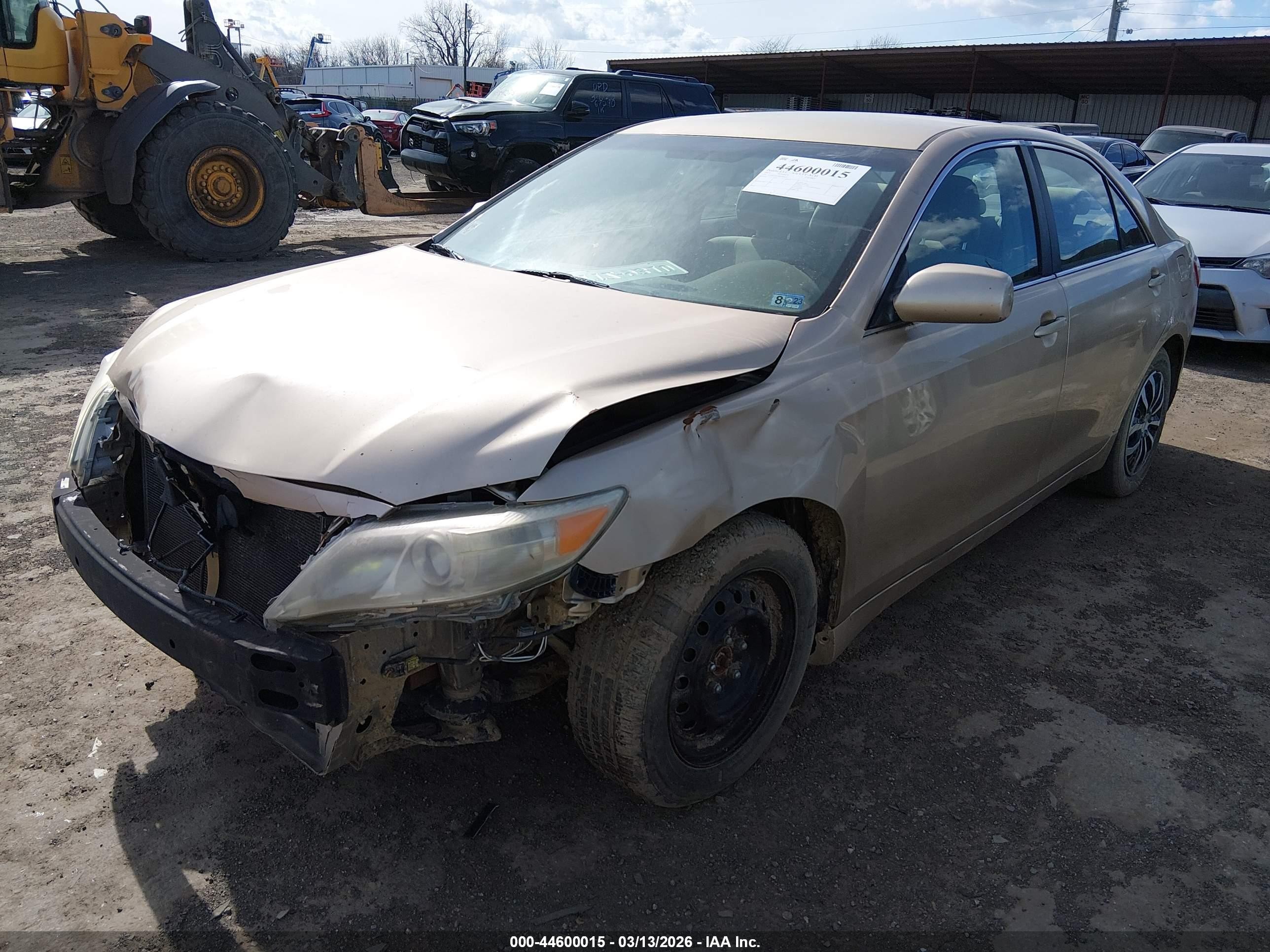 2011 Toyota Camry Le Champagne vin: 4T1BF3EKXBU189122