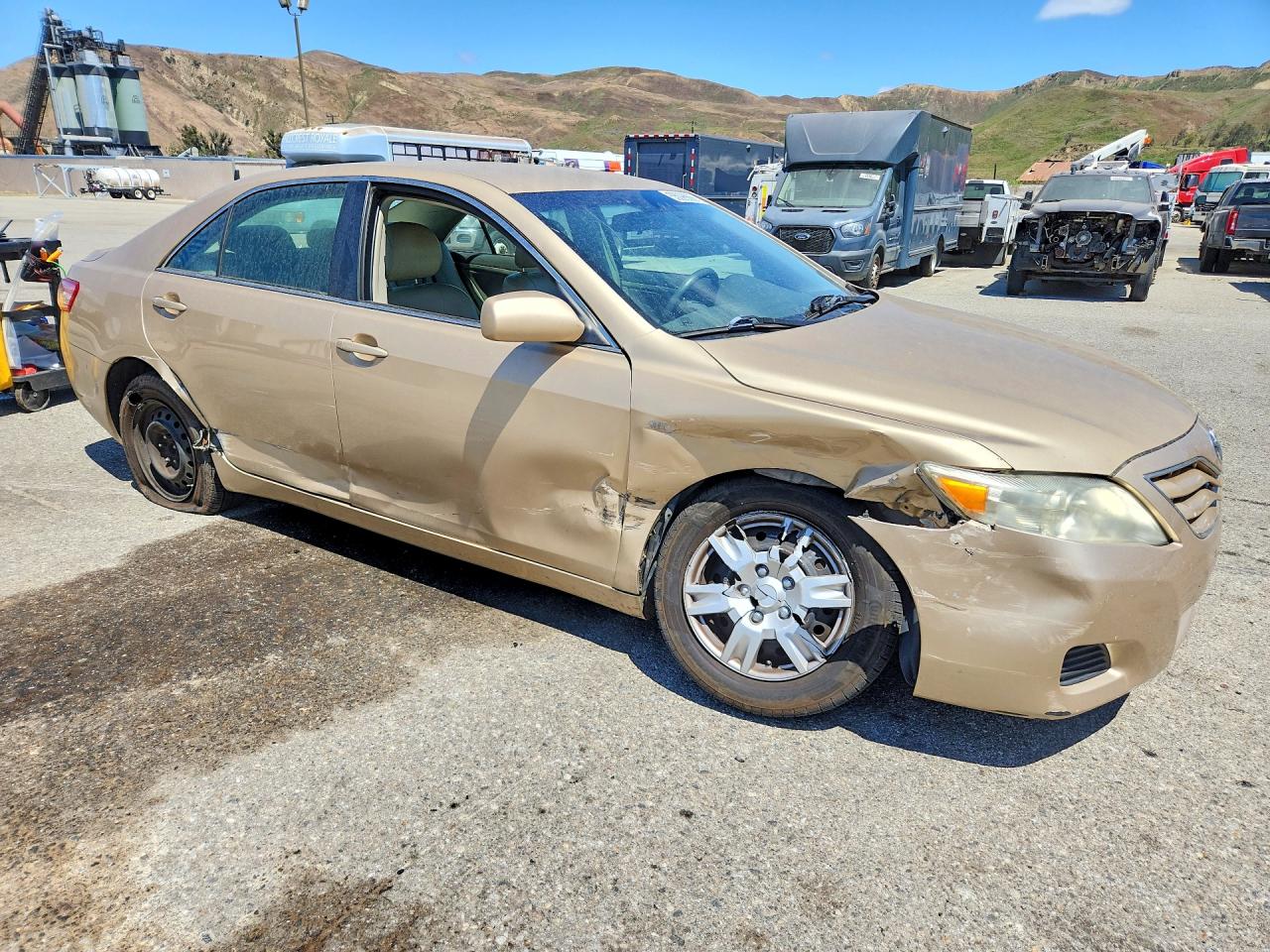 2011 Toyota Camry Le Cream vin: 4T1BF3EKXBU190321
