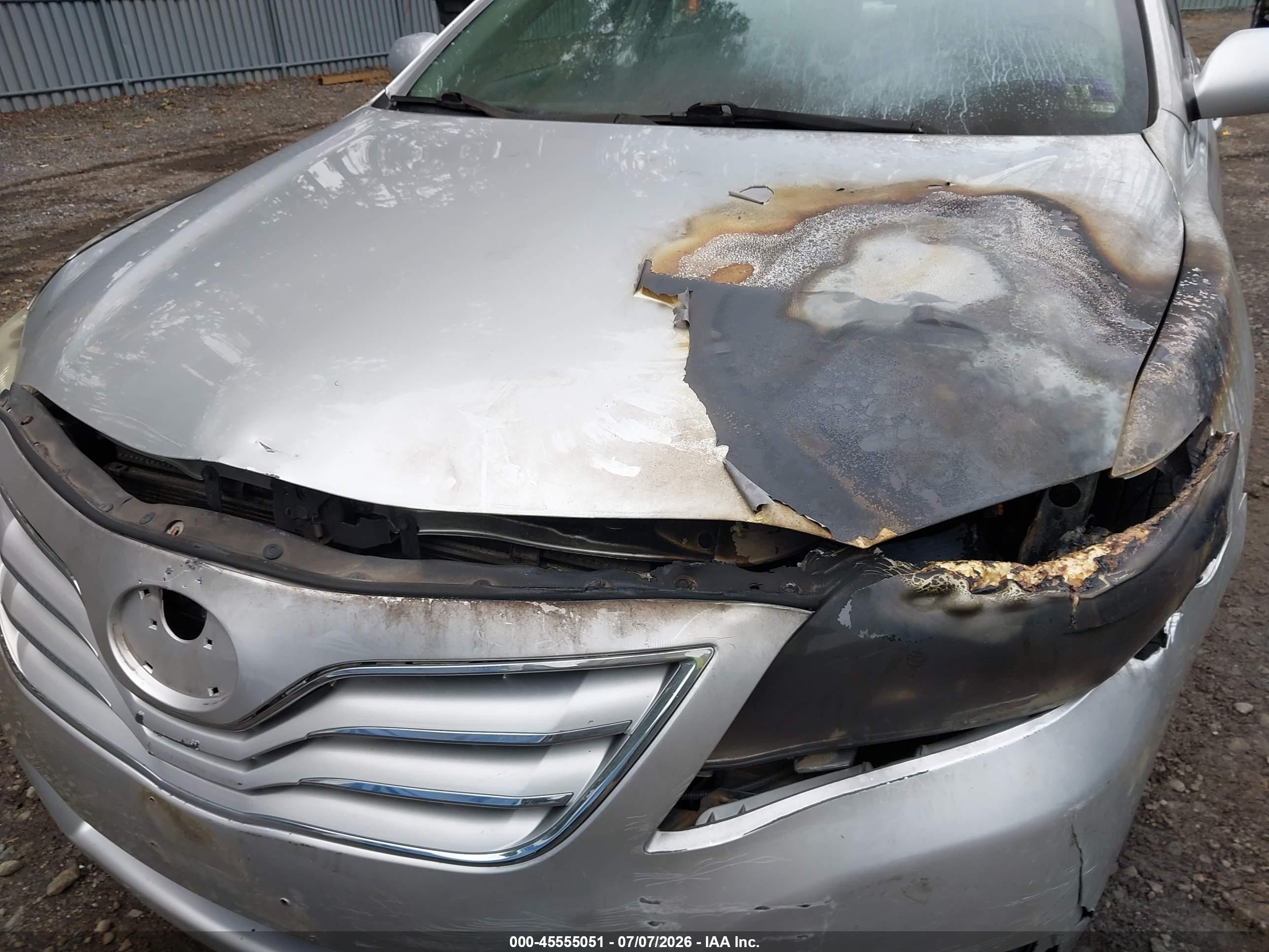 2011 Toyota Camry Xle Silver vin: 4T1BF3EKXBU193896