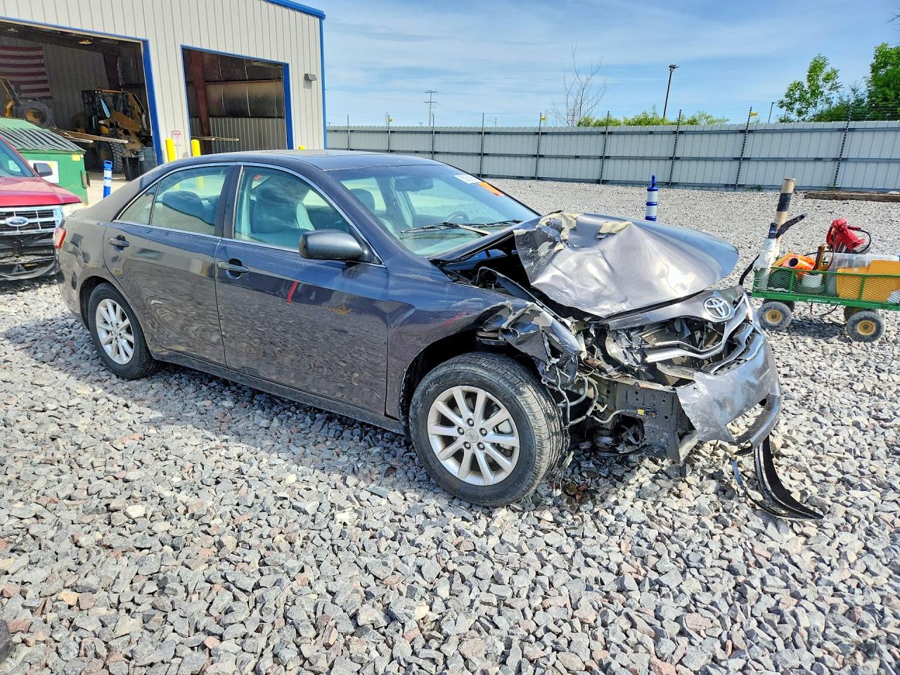 2011 Toyota Camry Xle Gray vin: 4T1BF3EKXBU203536