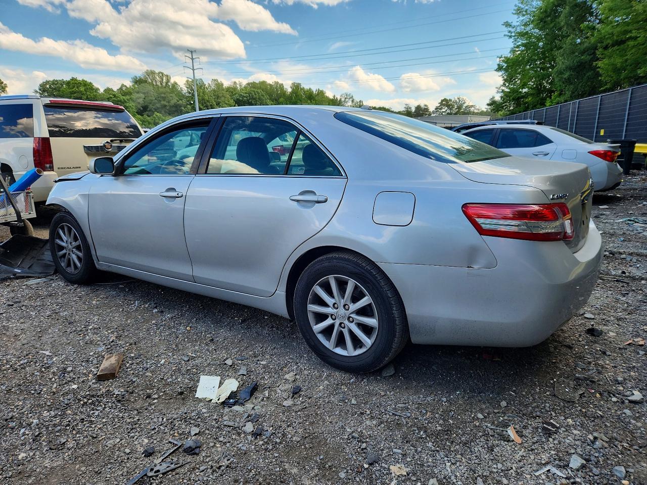2011 Toyota Camry Xle Silver vin: 4T1BF3EKXBU225214