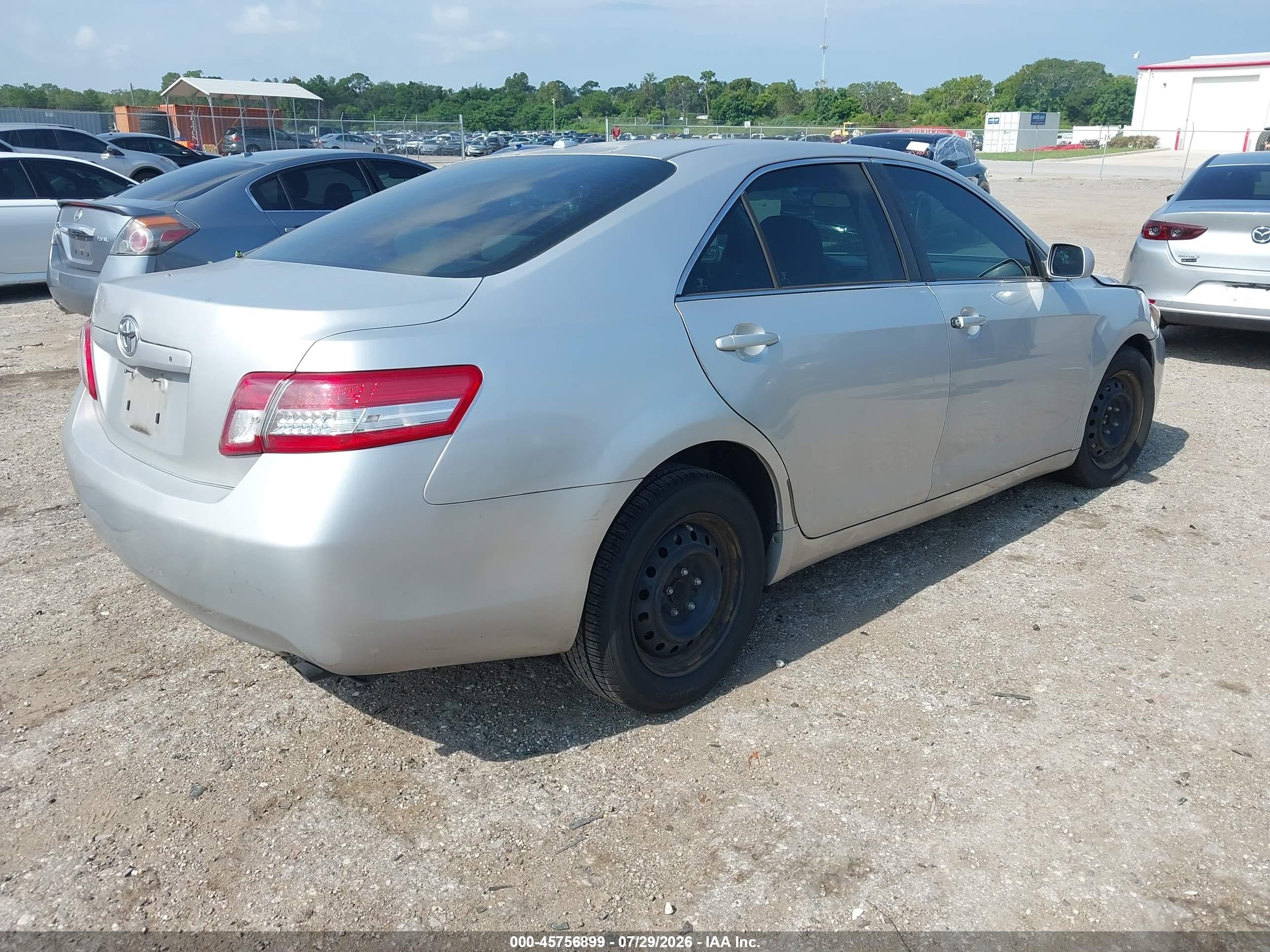 2011 Toyota Camry   Silver vin: 4T1BF3EKXBU226444