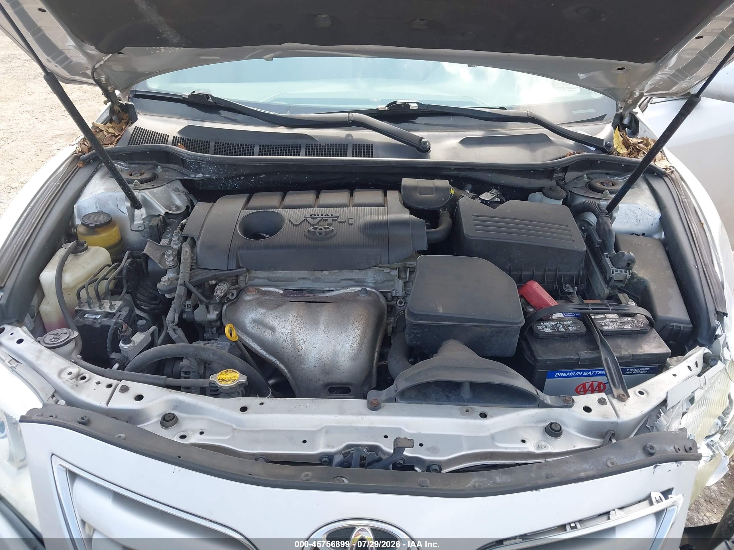 2011 Toyota Camry   Silver vin: 4T1BF3EKXBU226444