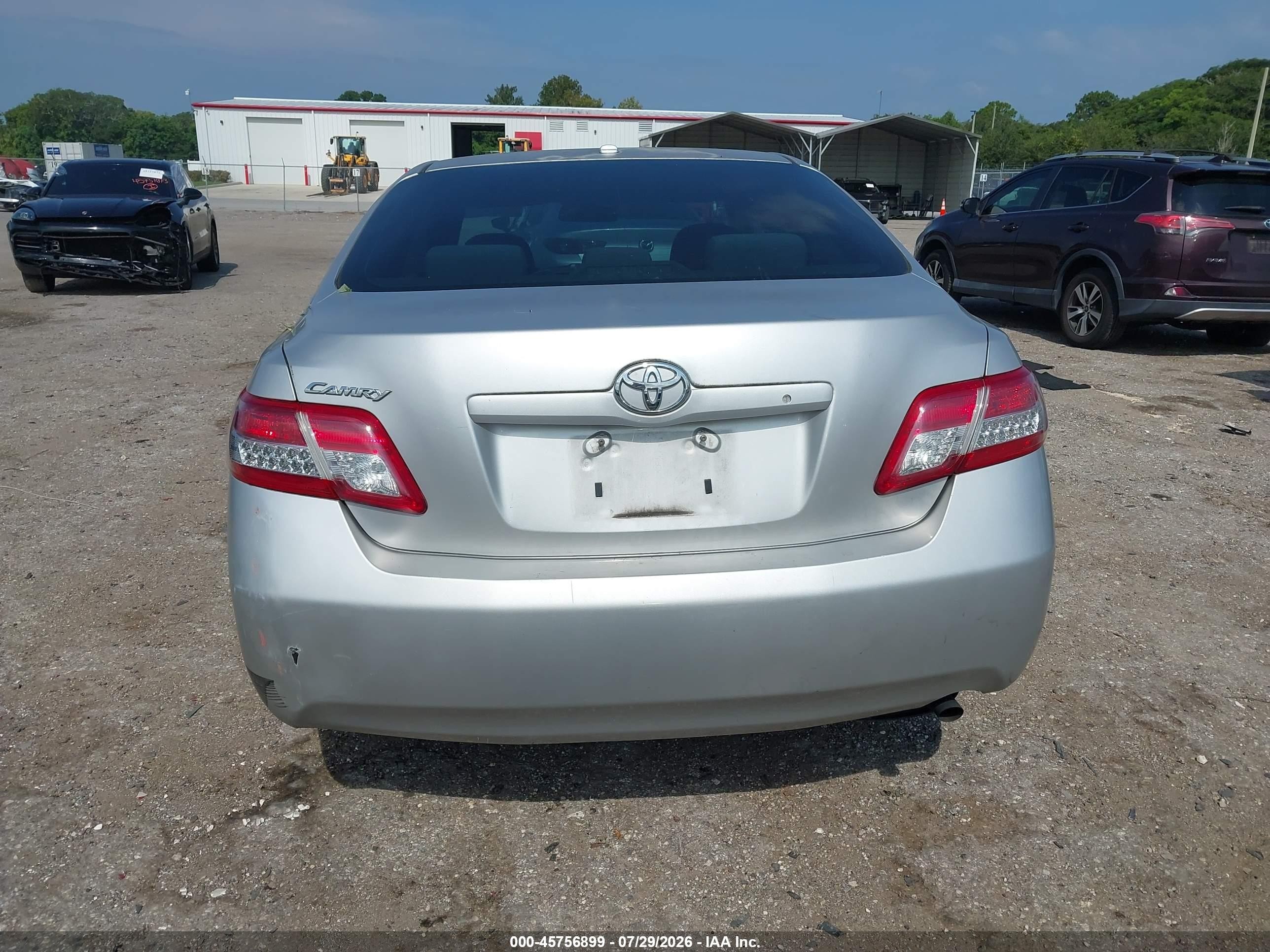 2011 Toyota Camry   Silver vin: 4T1BF3EKXBU226444
