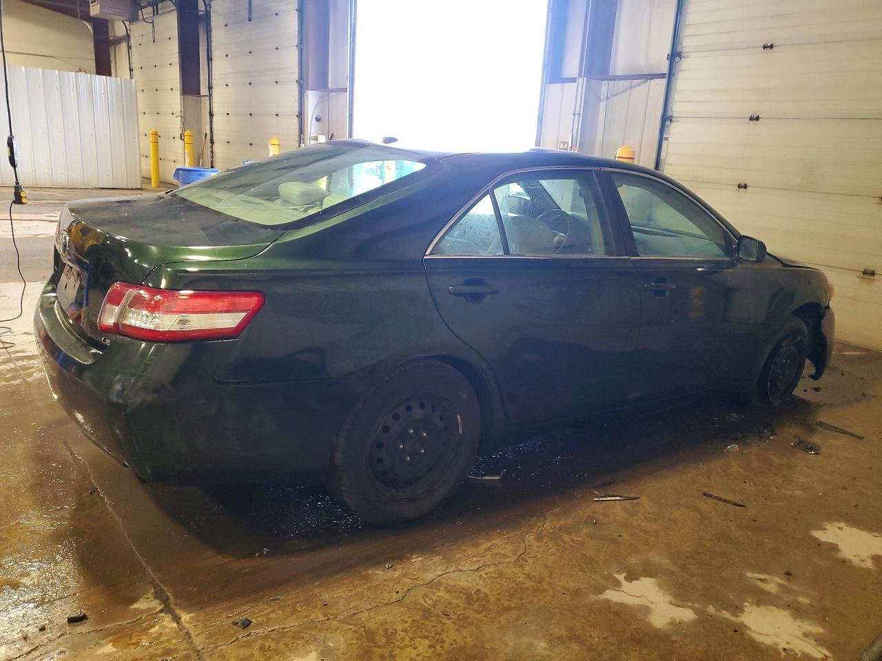 2011 Toyota Camry Le Green vin: 4T1BF3EKXBU591271