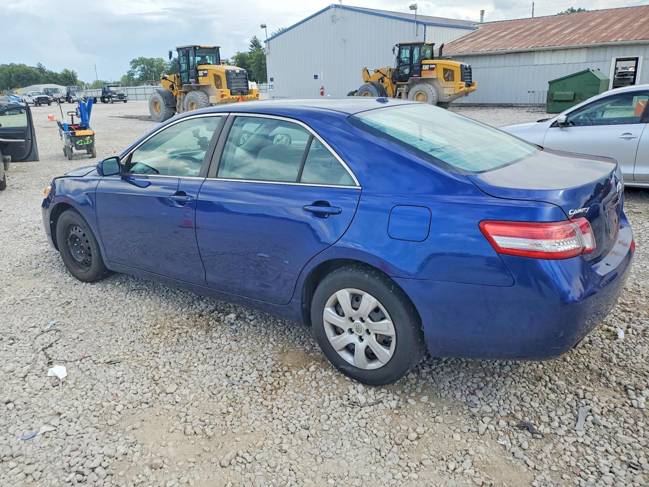 2011 Toyota Camry Base Blue vin: 4T1BF3EKXBU591593