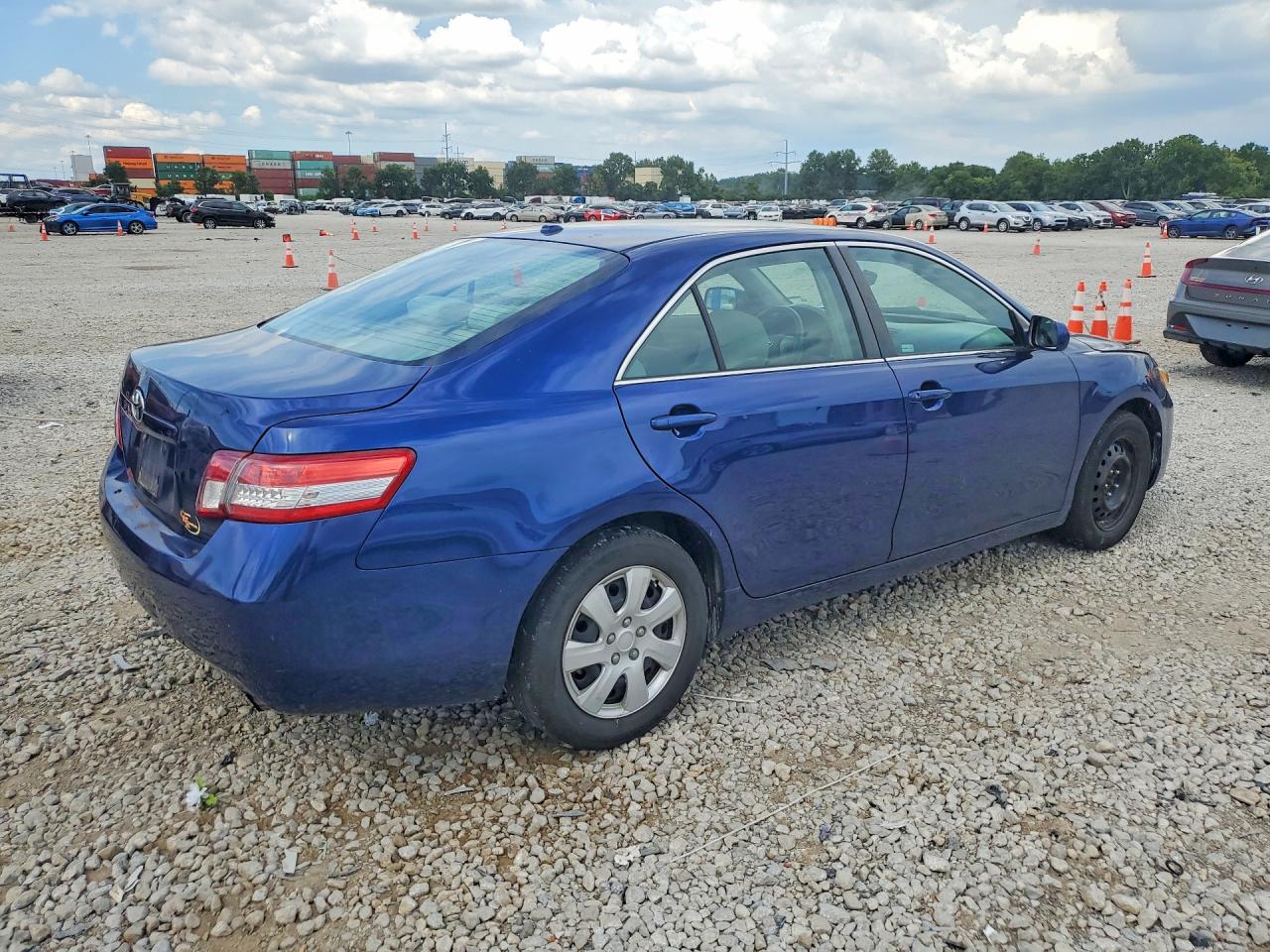 2011 Toyota Camry Base Blue vin: 4T1BF3EKXBU591593