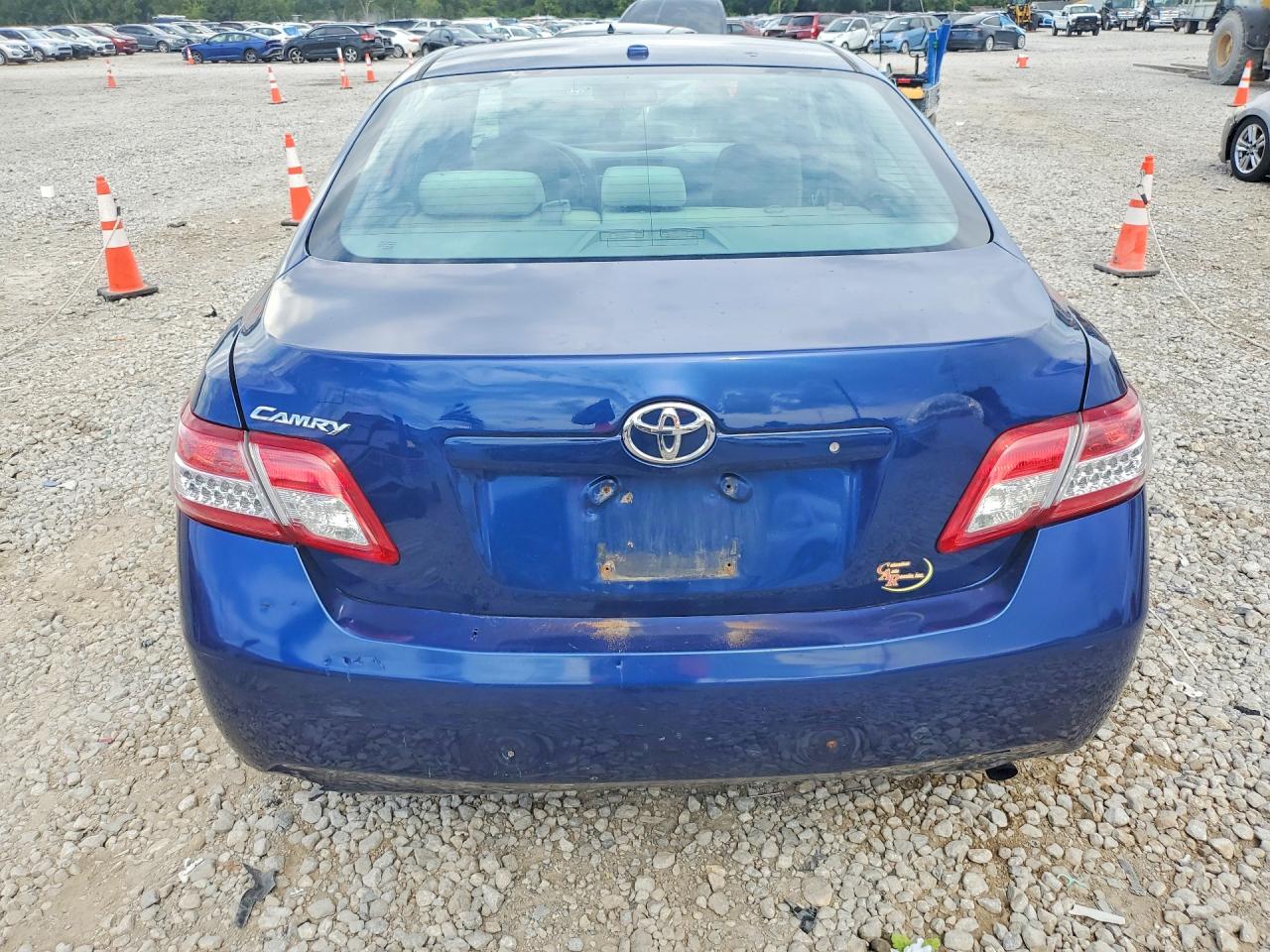 2011 Toyota Camry Base Blue vin: 4T1BF3EKXBU591593