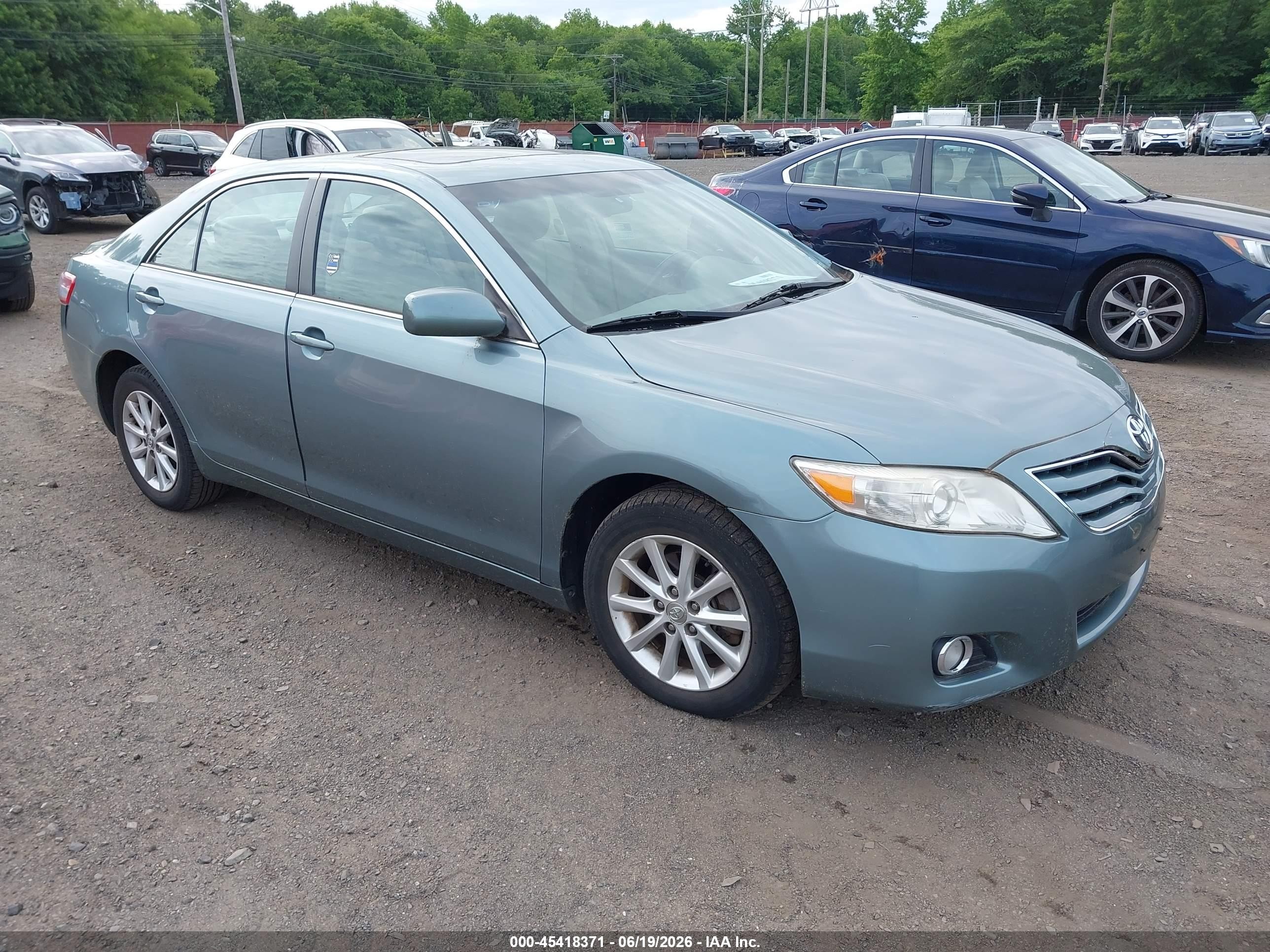 2011 Toyota Camry Xle Green vin: 4T1BF3EKXBU593067