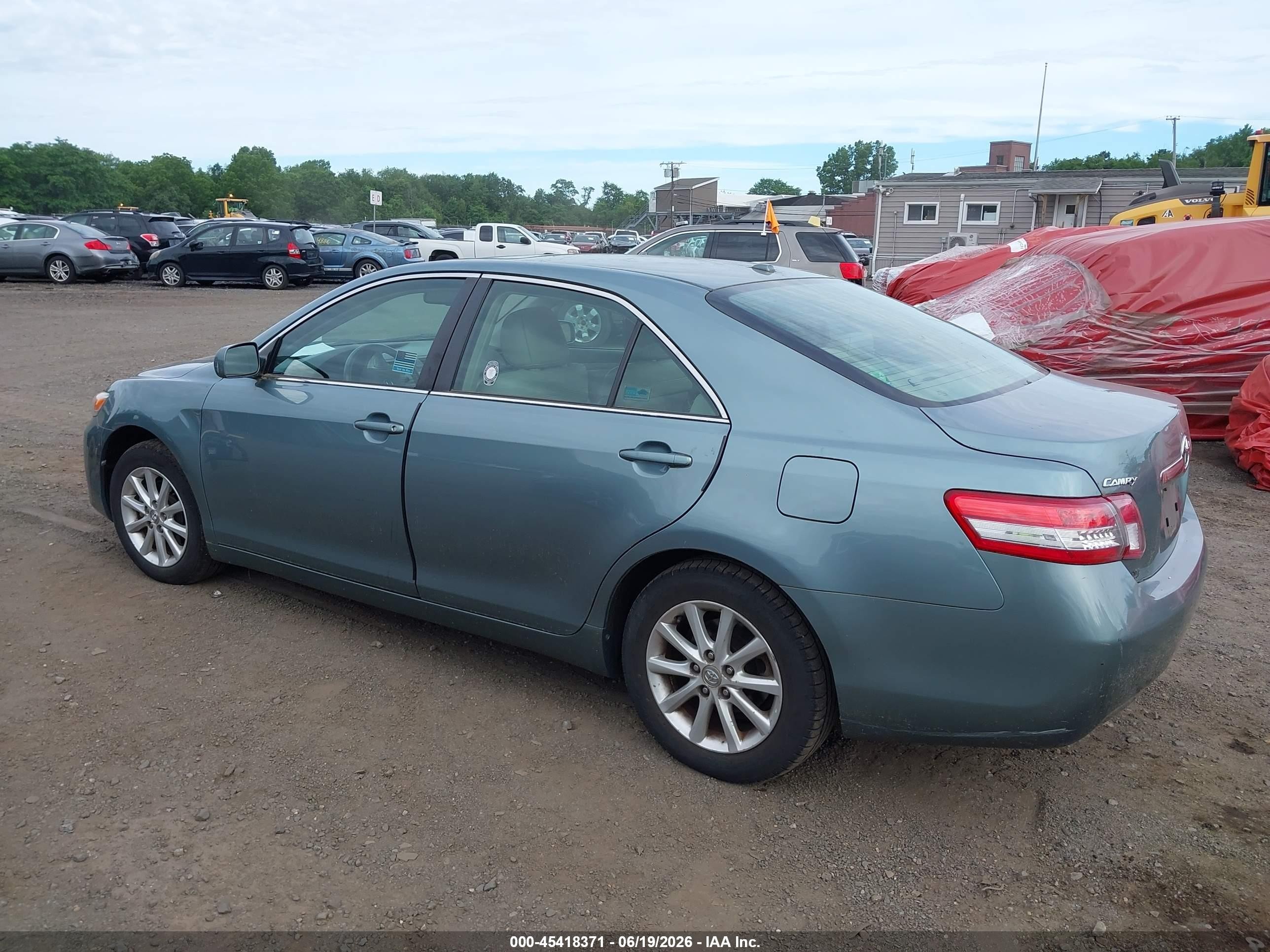 2011 Toyota Camry Xle Green vin: 4T1BF3EKXBU593067