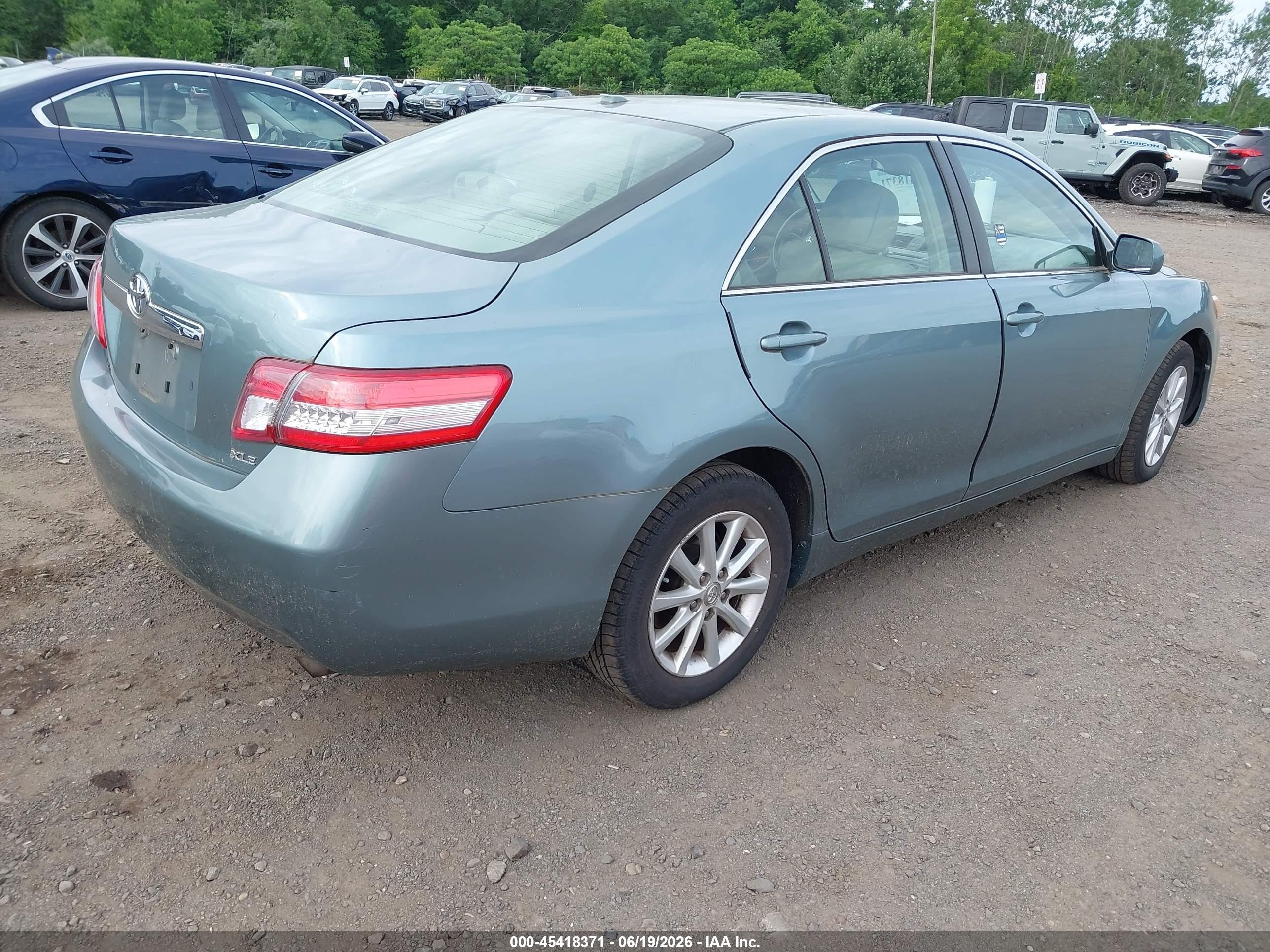 2011 Toyota Camry Xle Green vin: 4T1BF3EKXBU593067