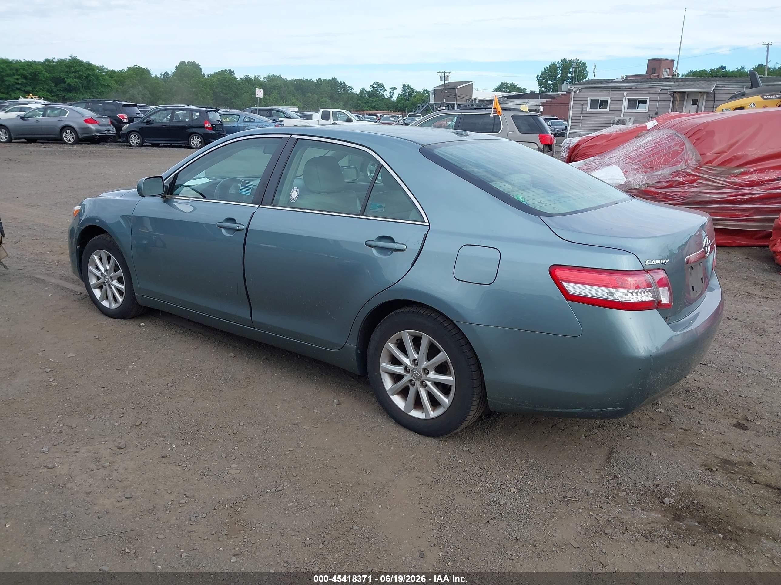 2011 Toyota Camry Xle Green vin: 4T1BF3EKXBU593067