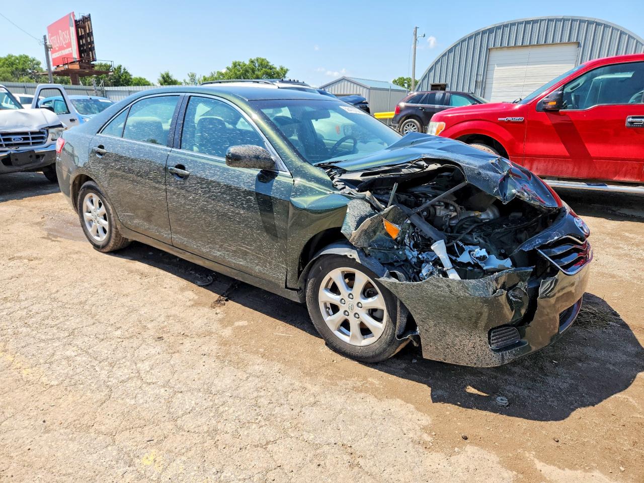2011 Toyota Camry Le Green vin: 4T1BF3EKXBU601829