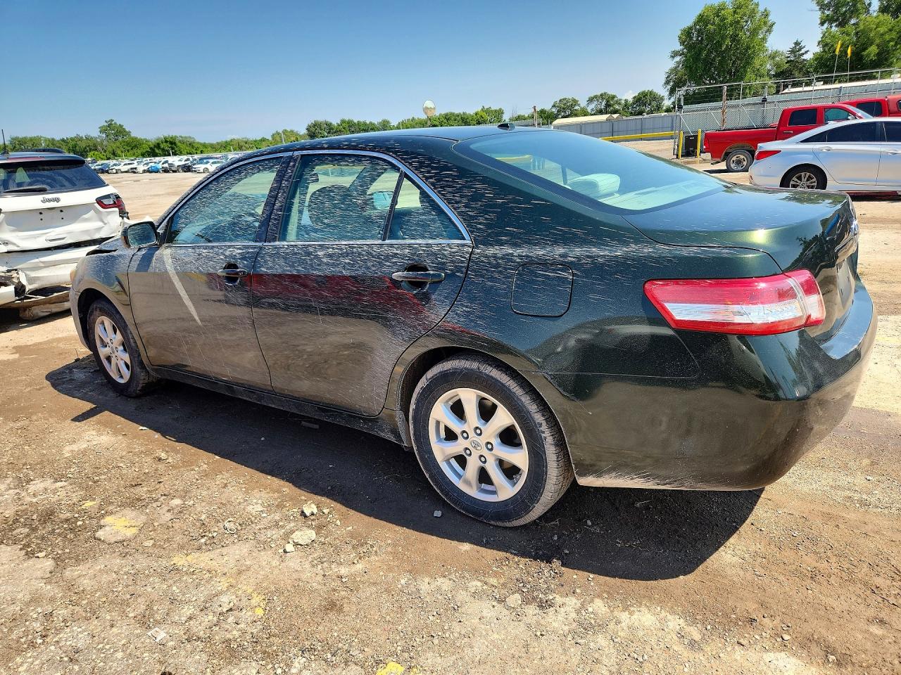 2011 Toyota Camry Le Green vin: 4T1BF3EKXBU601829